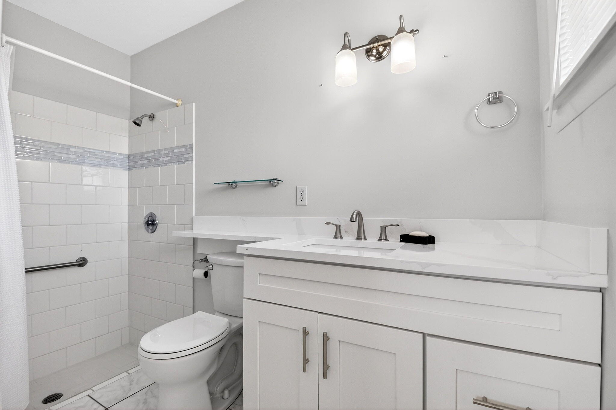CRESTHAVEN VILLAS CONDO 24 - Residential