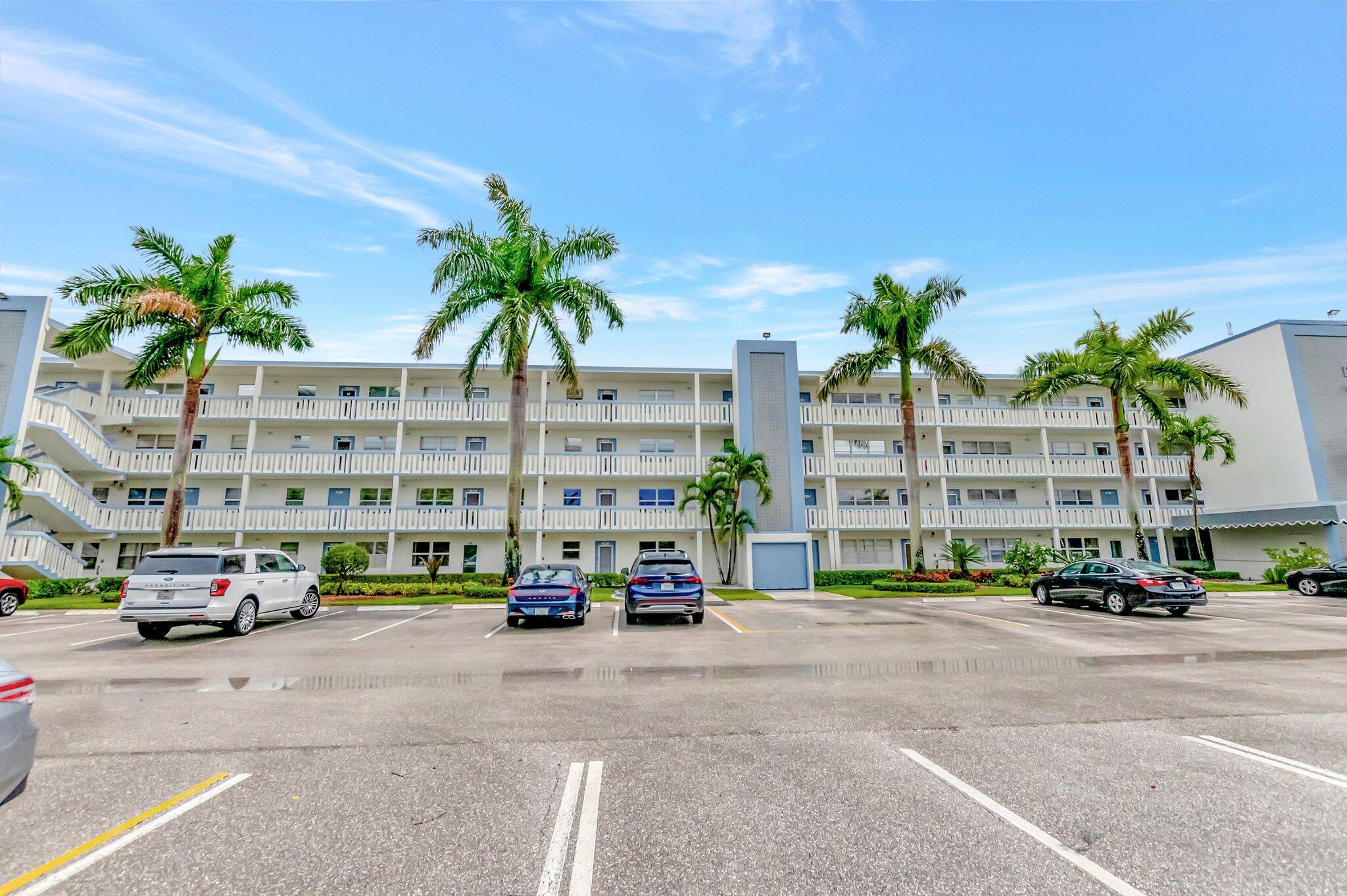 YARMOUTH AT CENTURY VILLAGE CONDO - Residential