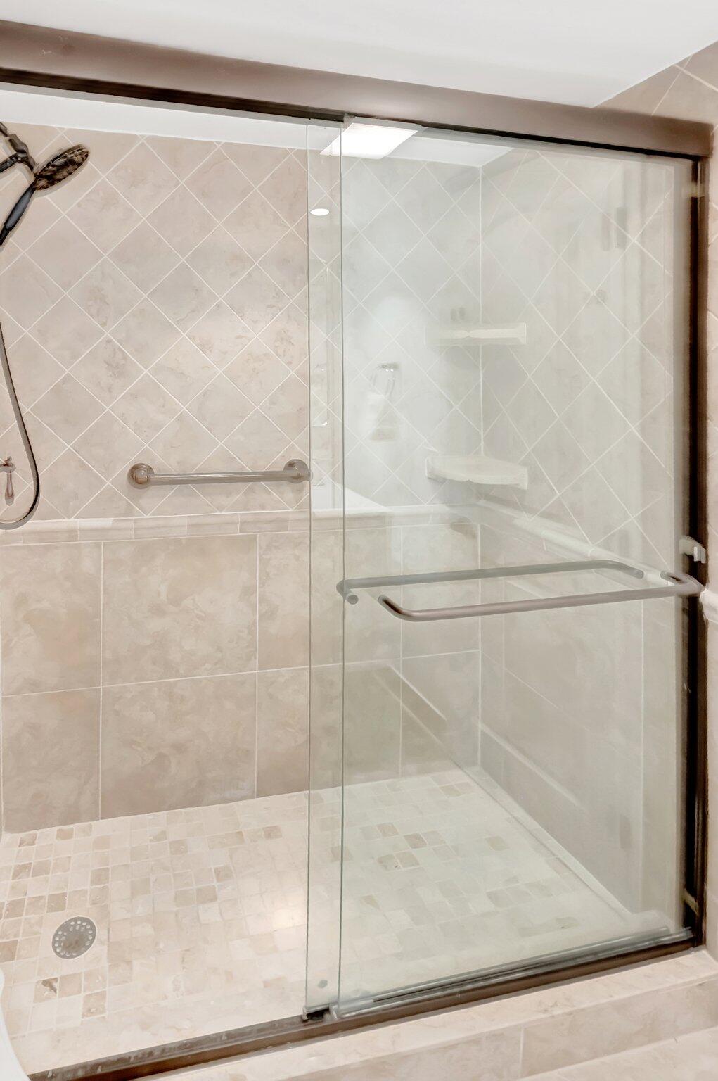 YARMOUTH AT CENTURY VILLAGE CONDO - Residential