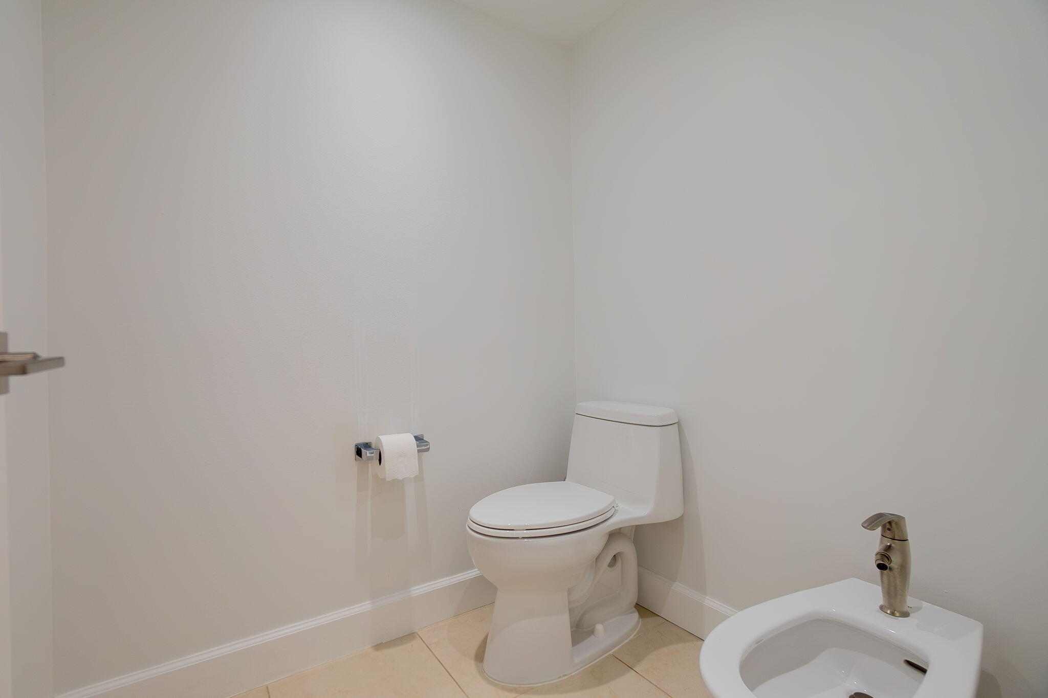 MEADOW BROOK CONDO - Residential Lease