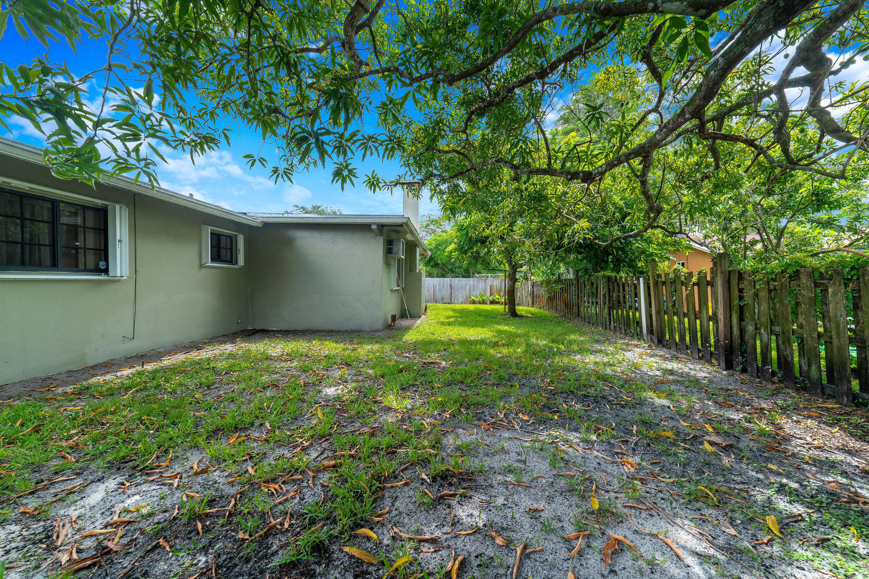 EAST PLANTATION 2ND SEC - Residential