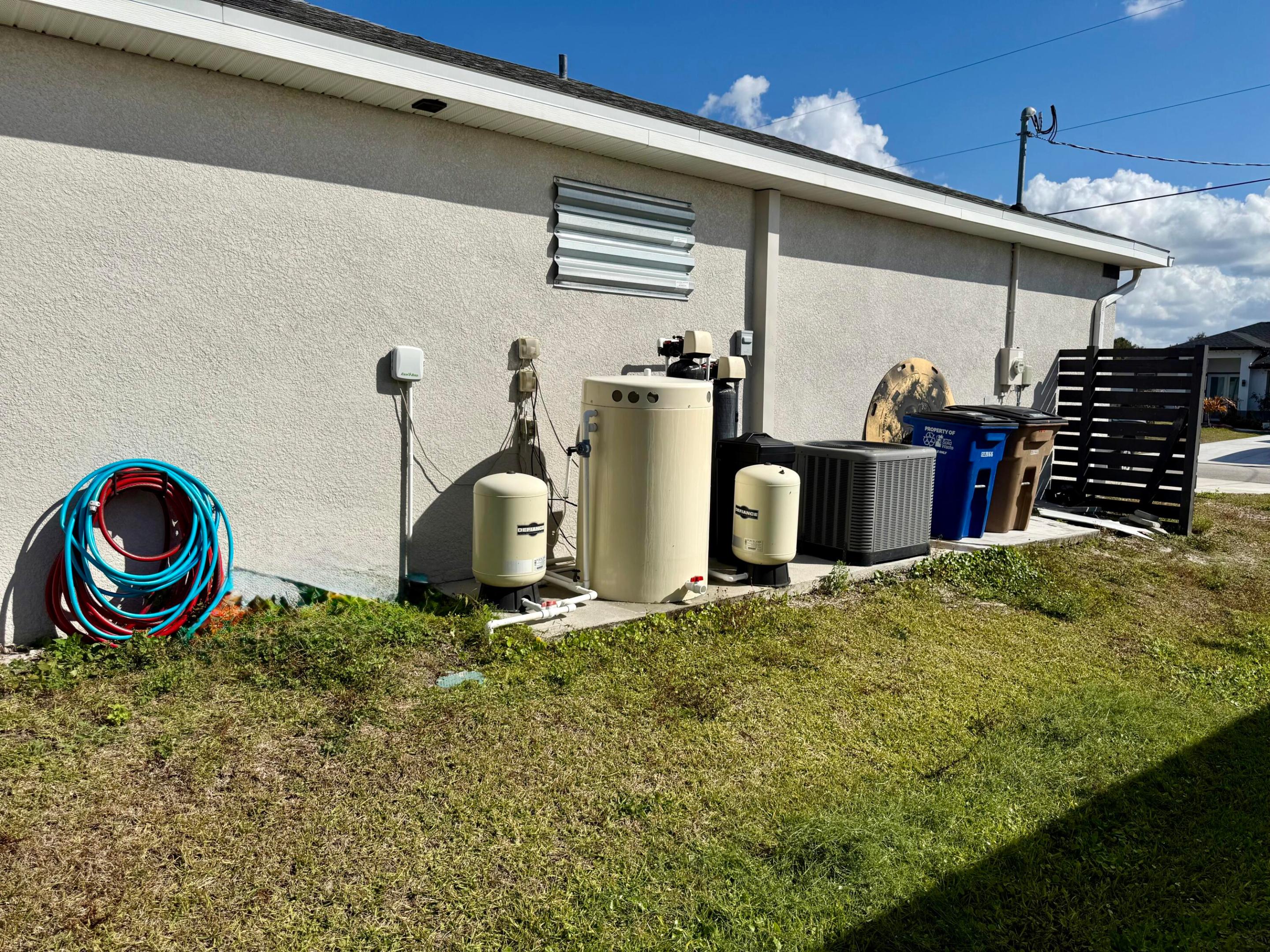 LEHIGH ACRES - Residential