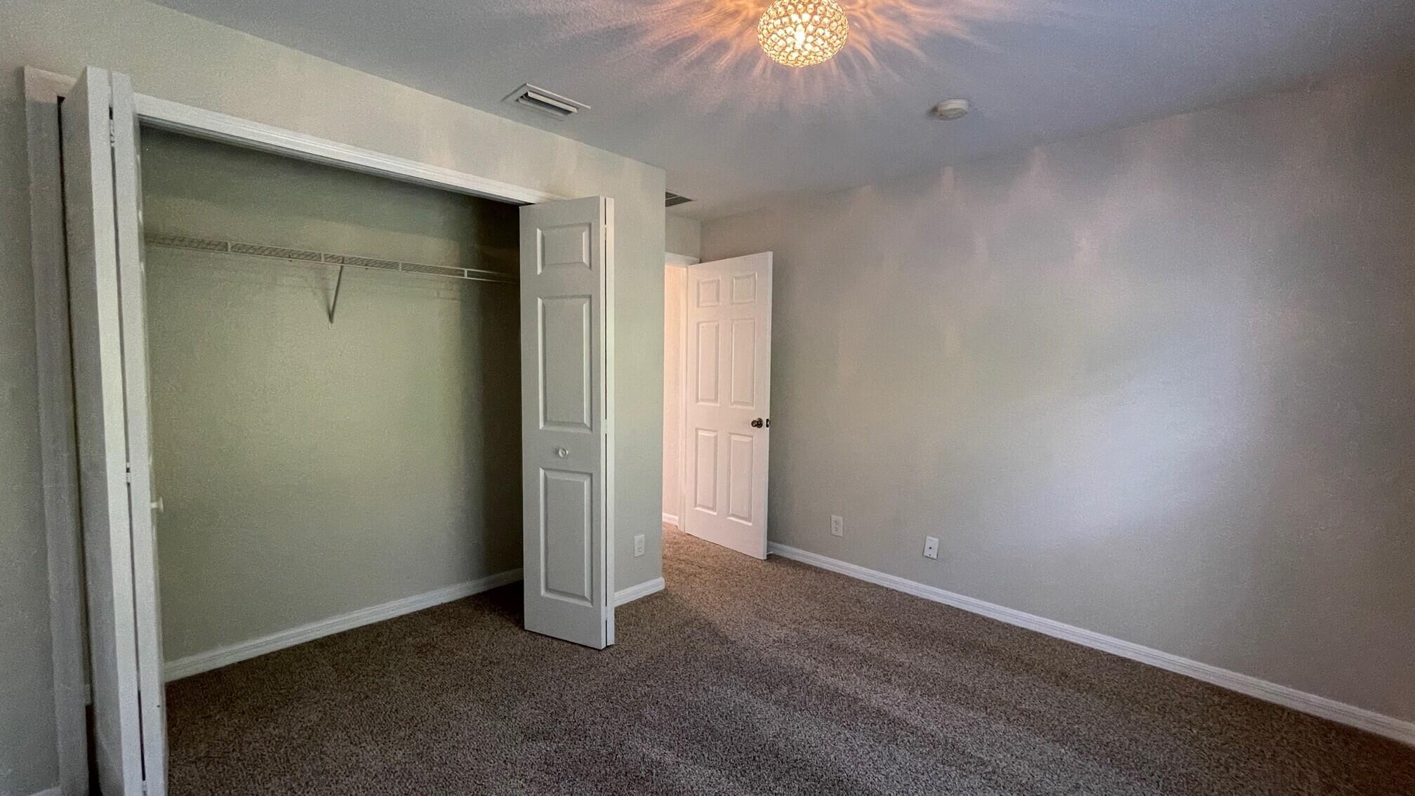 PORT ST LUCIE SECTION  22 - Residential Lease