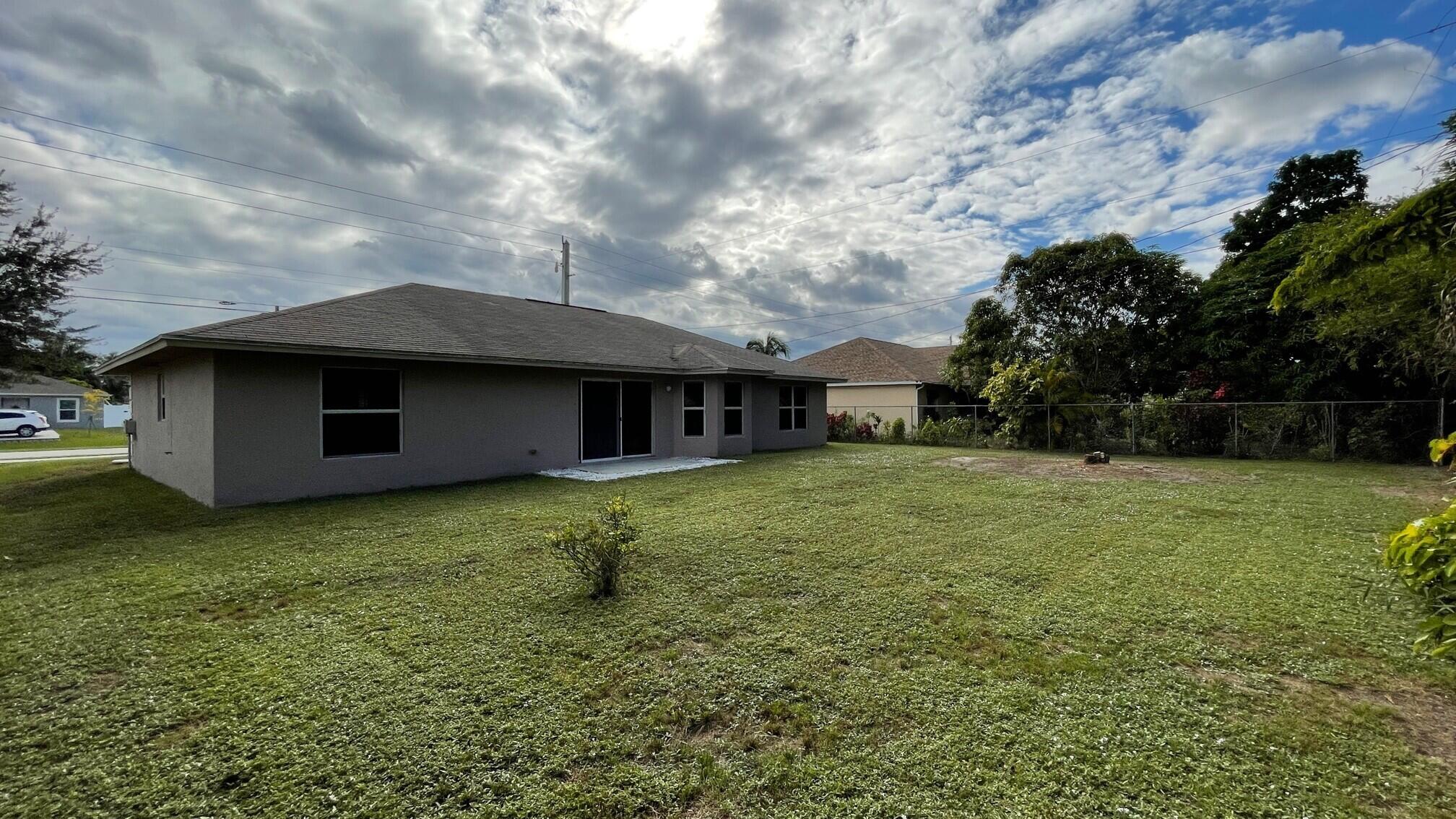PORT ST LUCIE SECTION  22 - Residential Lease
