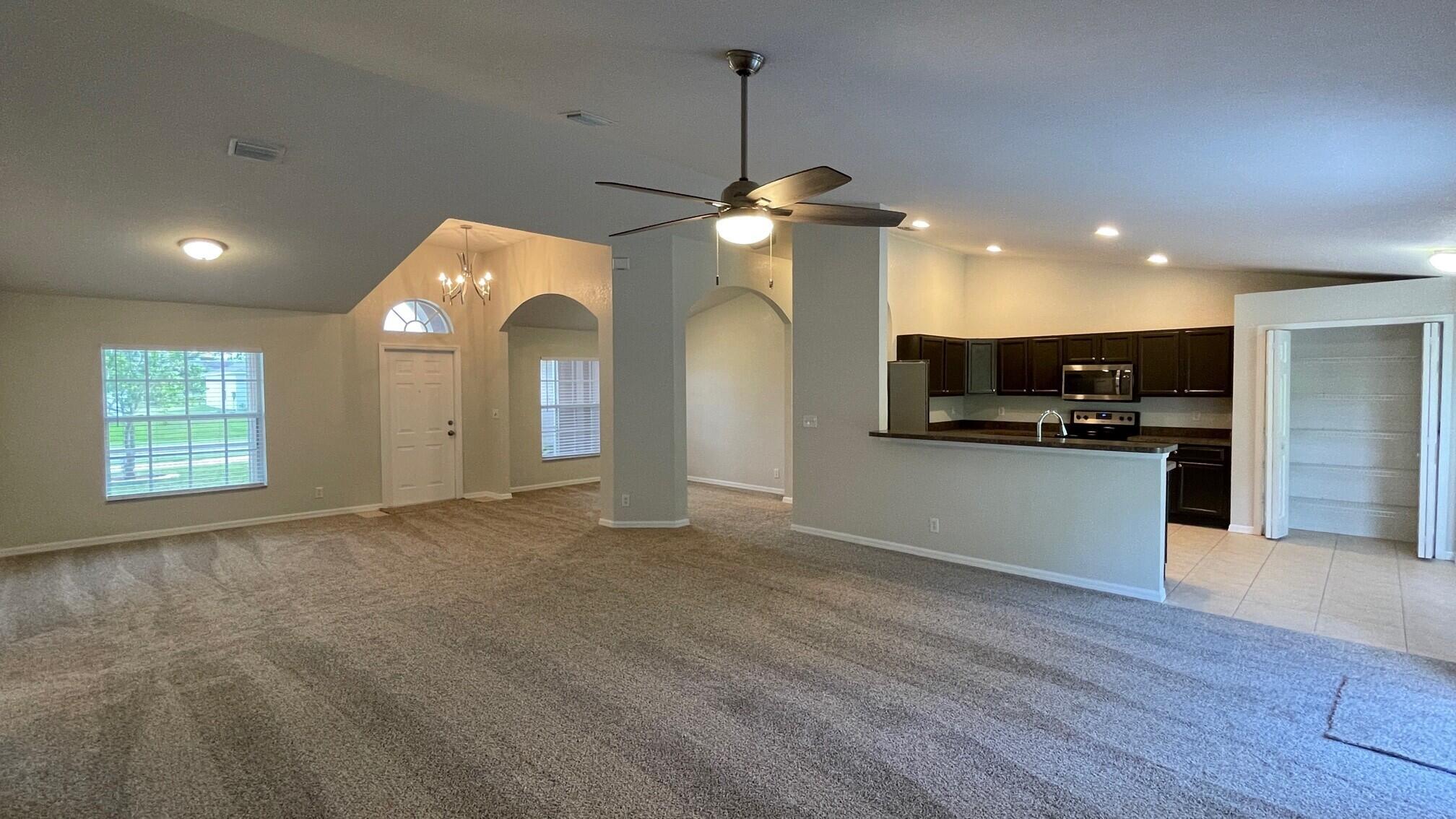 PORT ST LUCIE SECTION  22 - Residential Lease