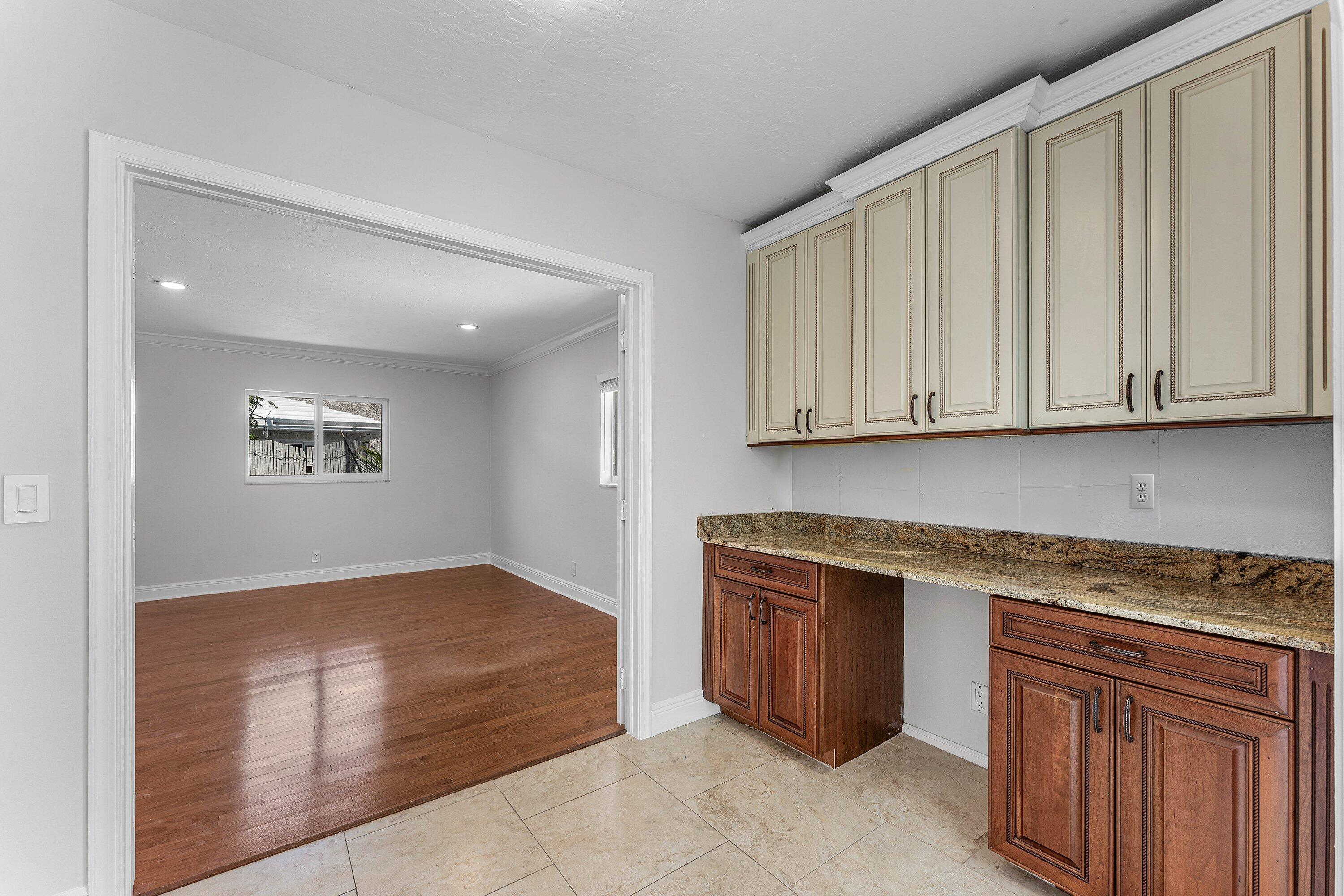 COVE 2ND SEC - Residential