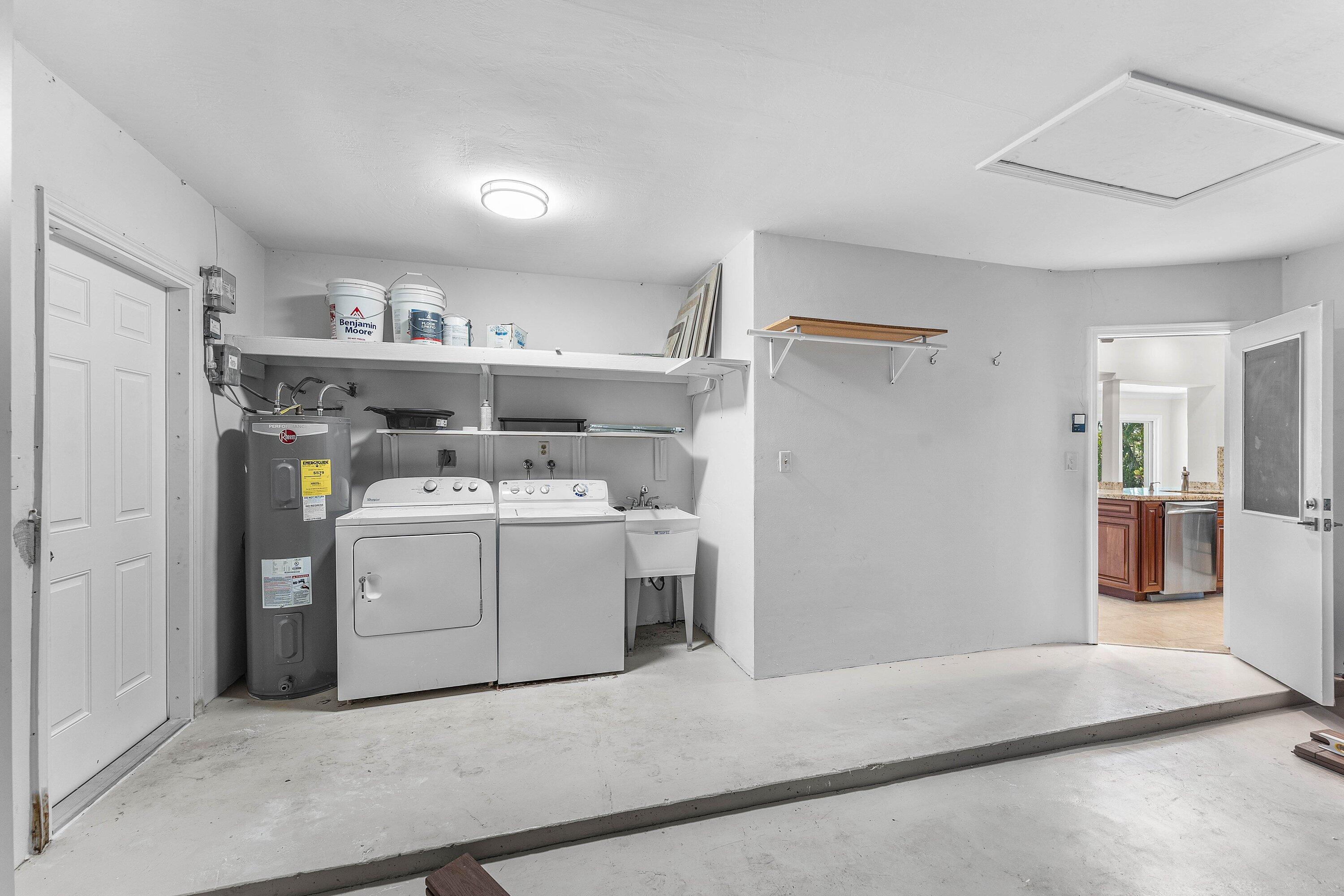 COVE 2ND SEC - Residential