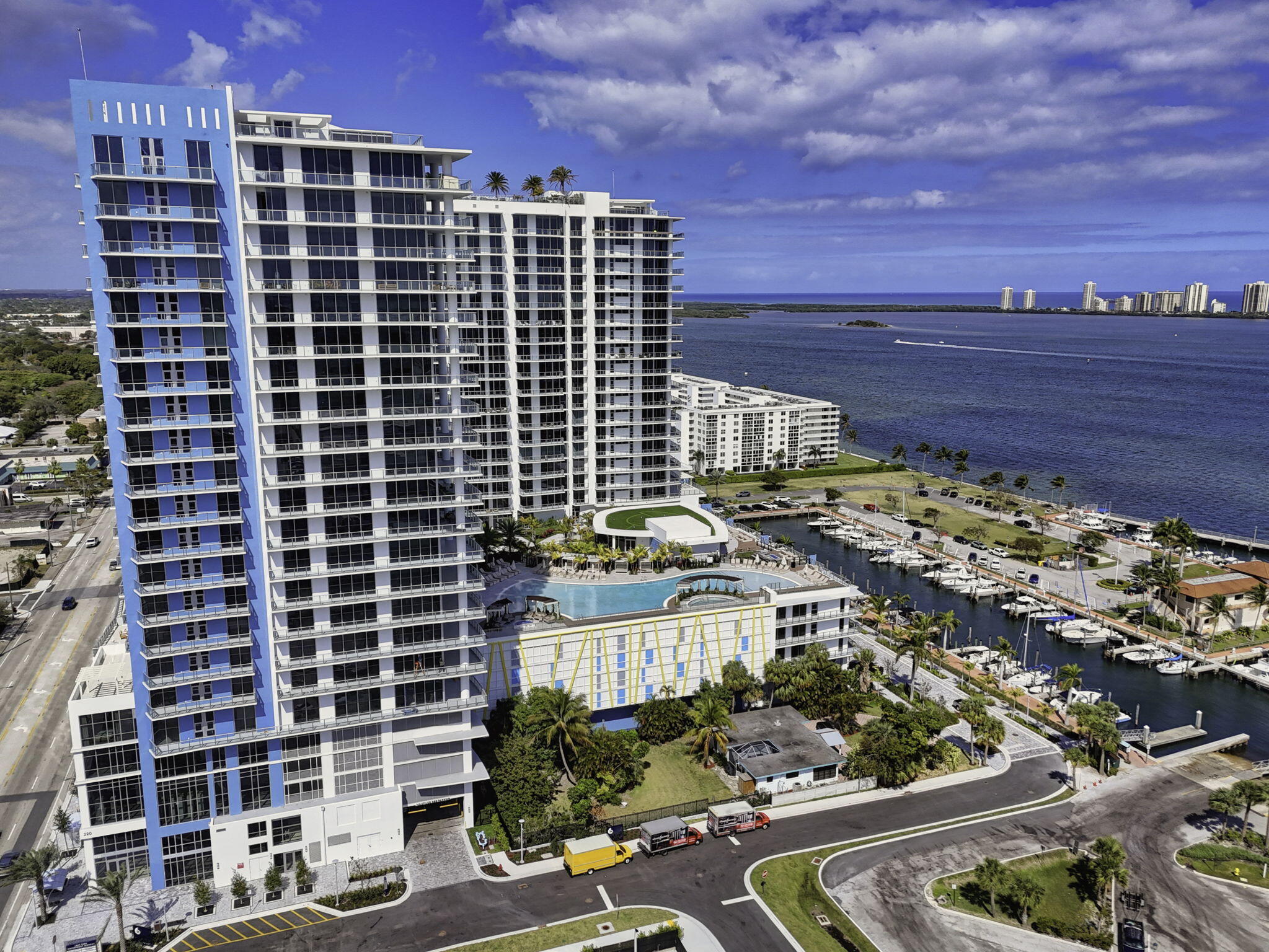 NAUTILUS 220 CONDO - Residential