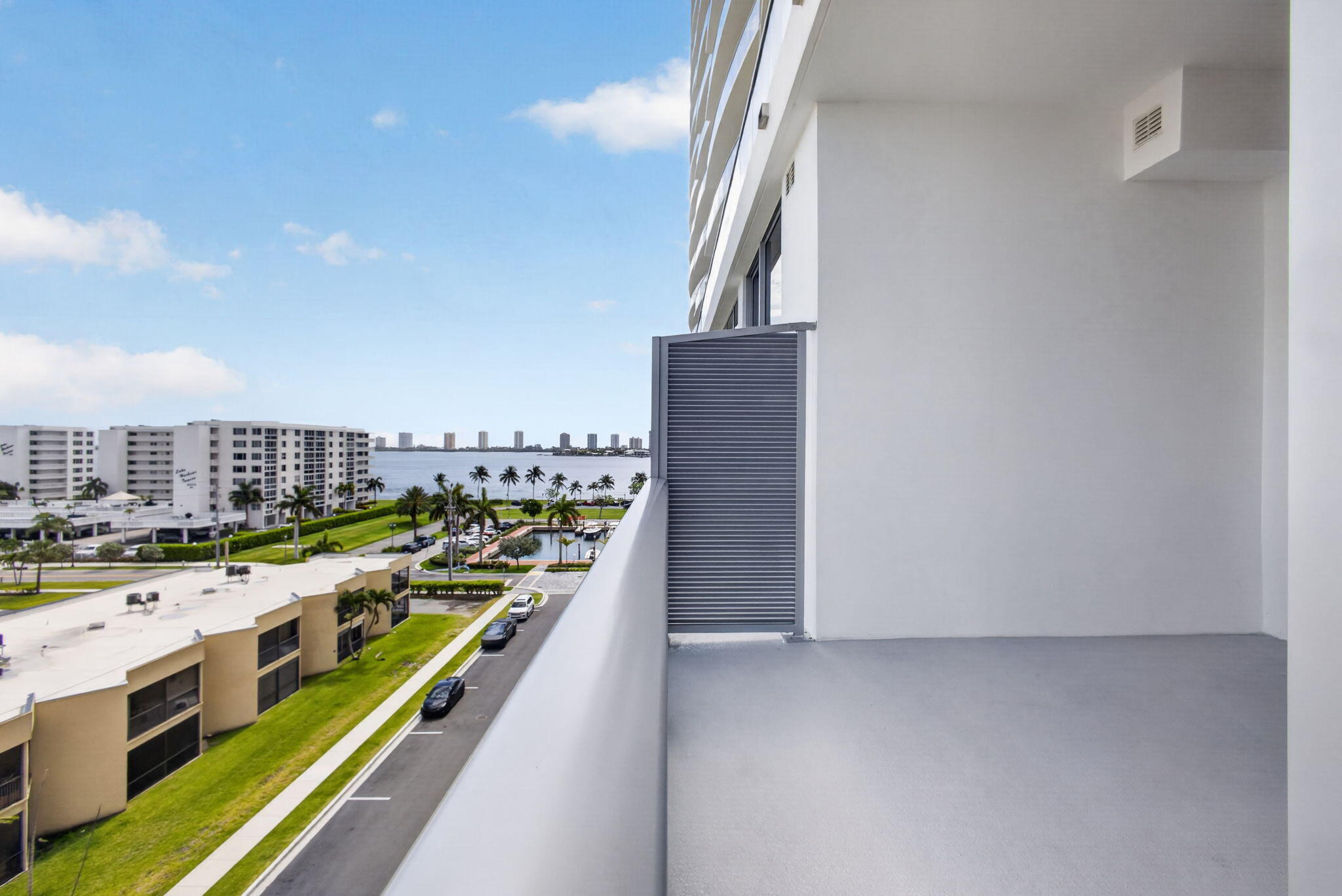 NAUTILUS 220 CONDO - Residential