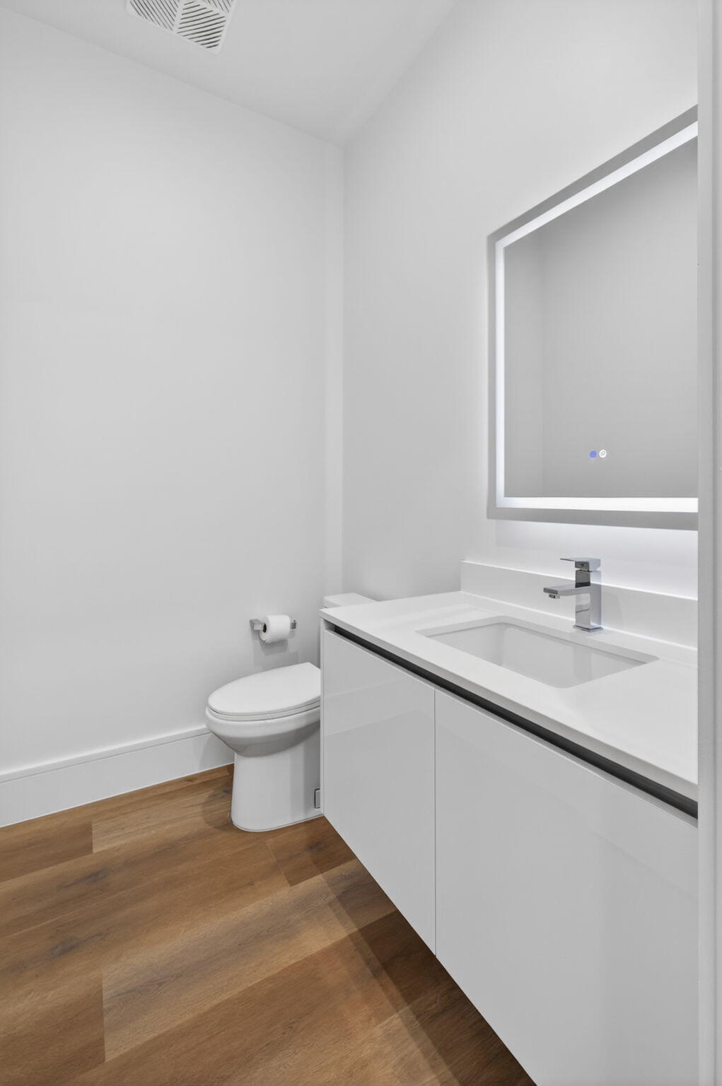 NAUTILUS 220 CONDO - Residential
