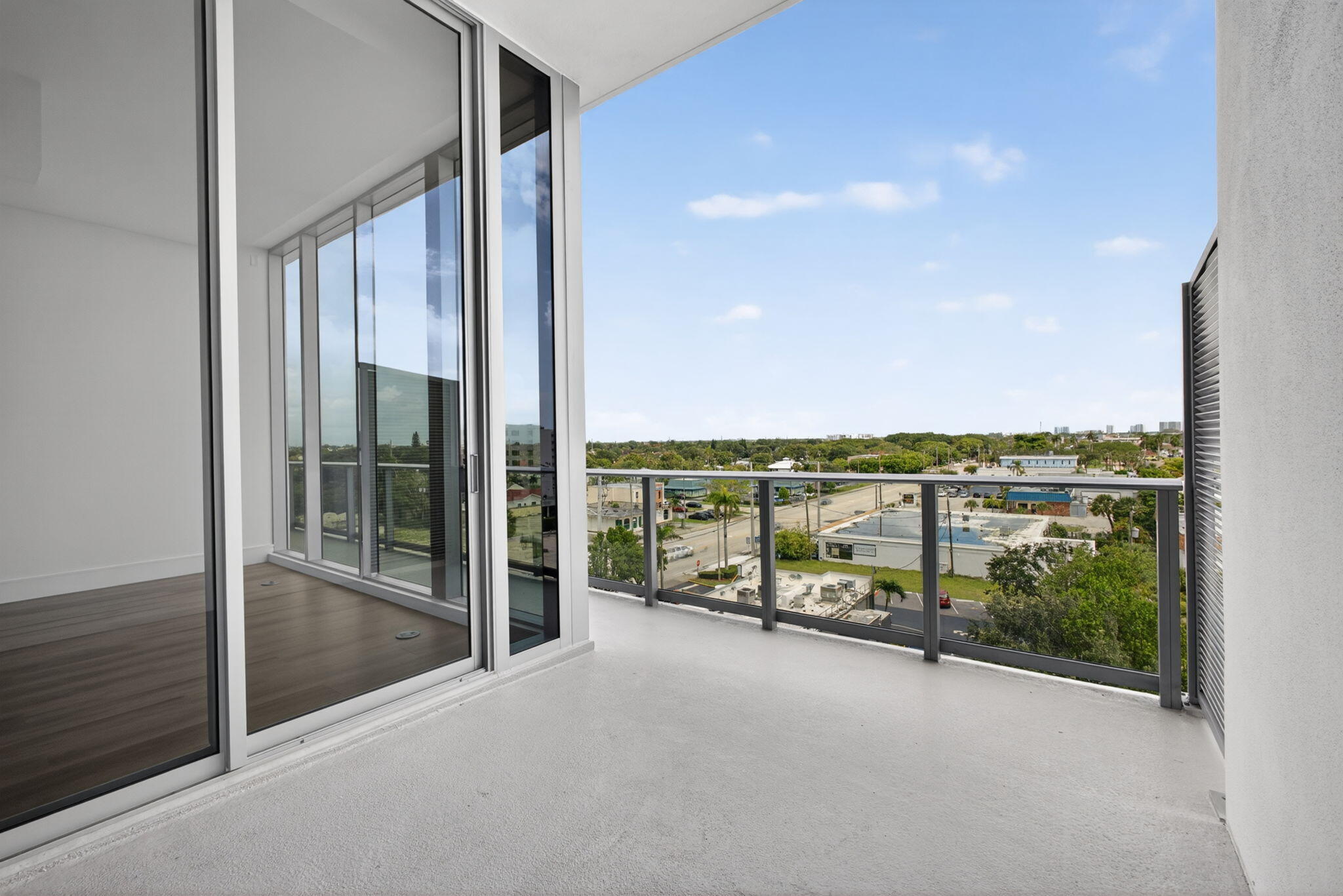 NAUTILUS 220 CONDO - Residential
