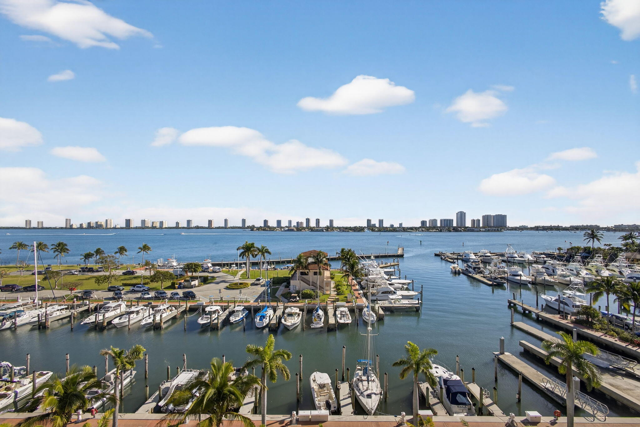 NAUTILUS 220 CONDO - Residential
