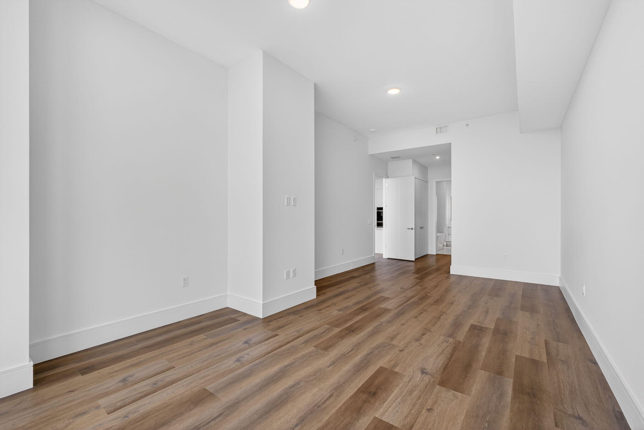 NAUTILUS 220 CONDO - Residential