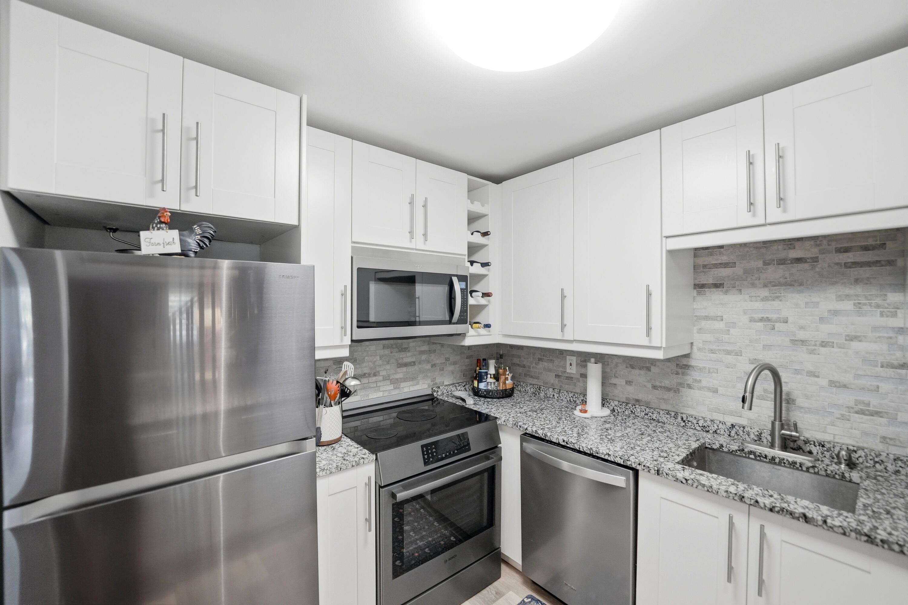 INDIAN RIVER VILLAS CONDO - Residential