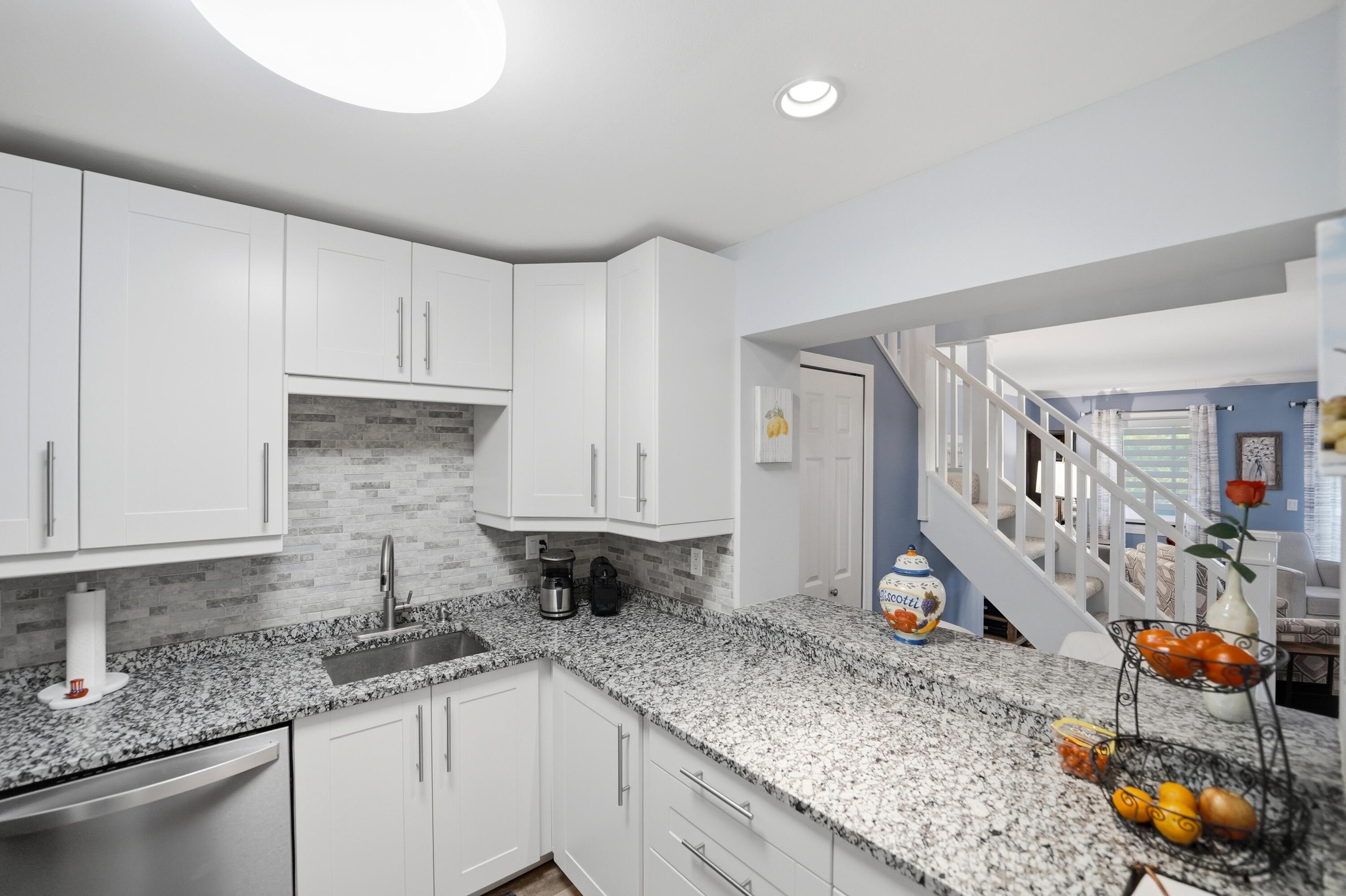 INDIAN RIVER VILLAS CONDO - Residential