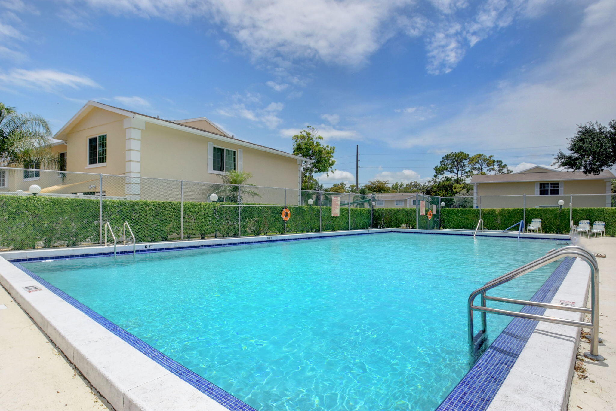 CHARTER CLUB OF PALM BEACH - Residential