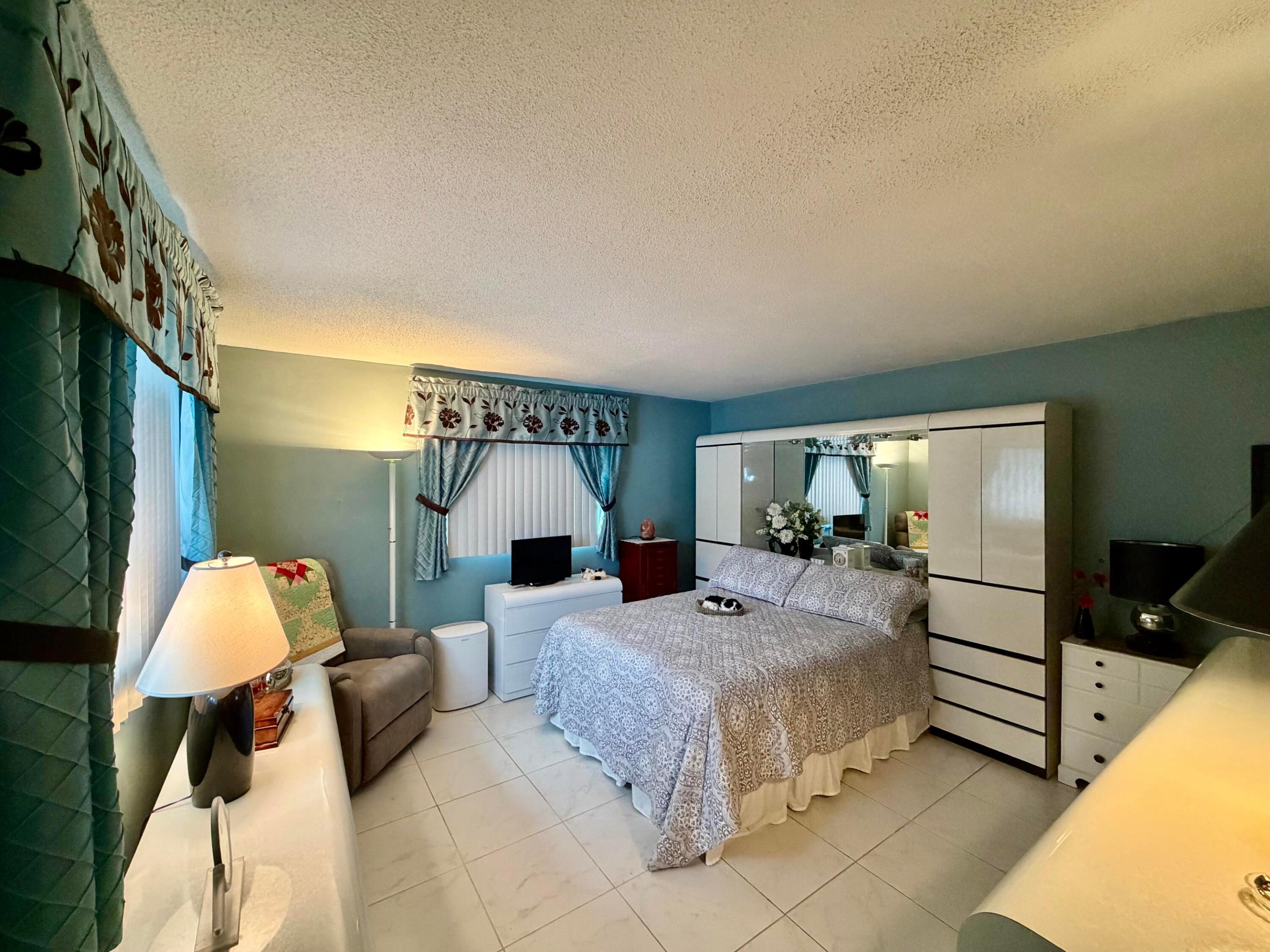 MAINLANDS OF TAMARAC LAKES - Residential