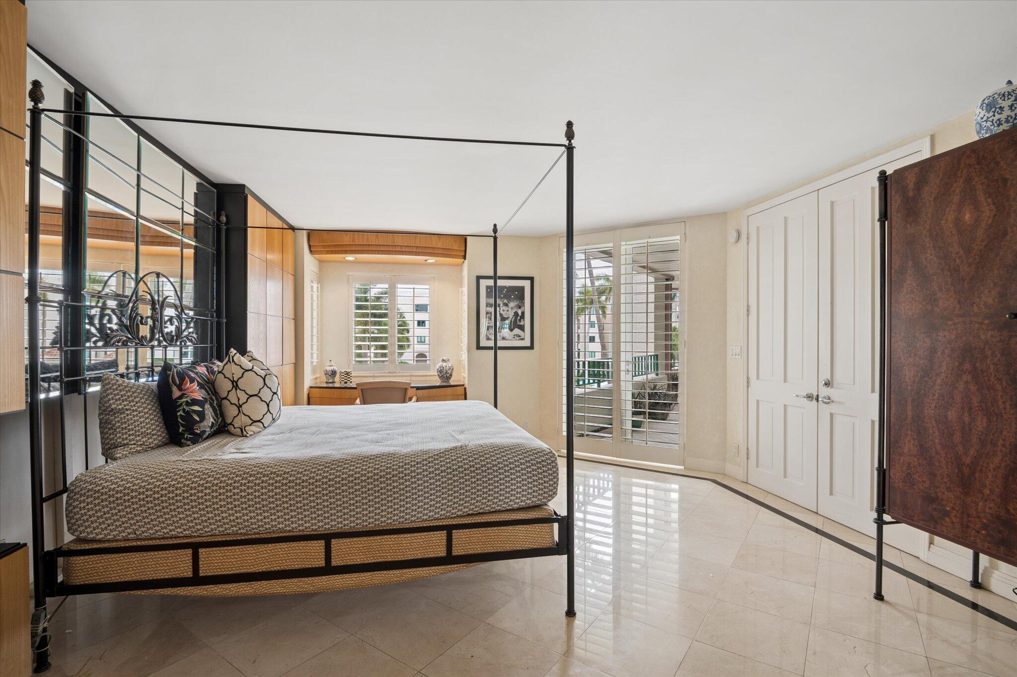 MIZNER COURT CONDO - Residential