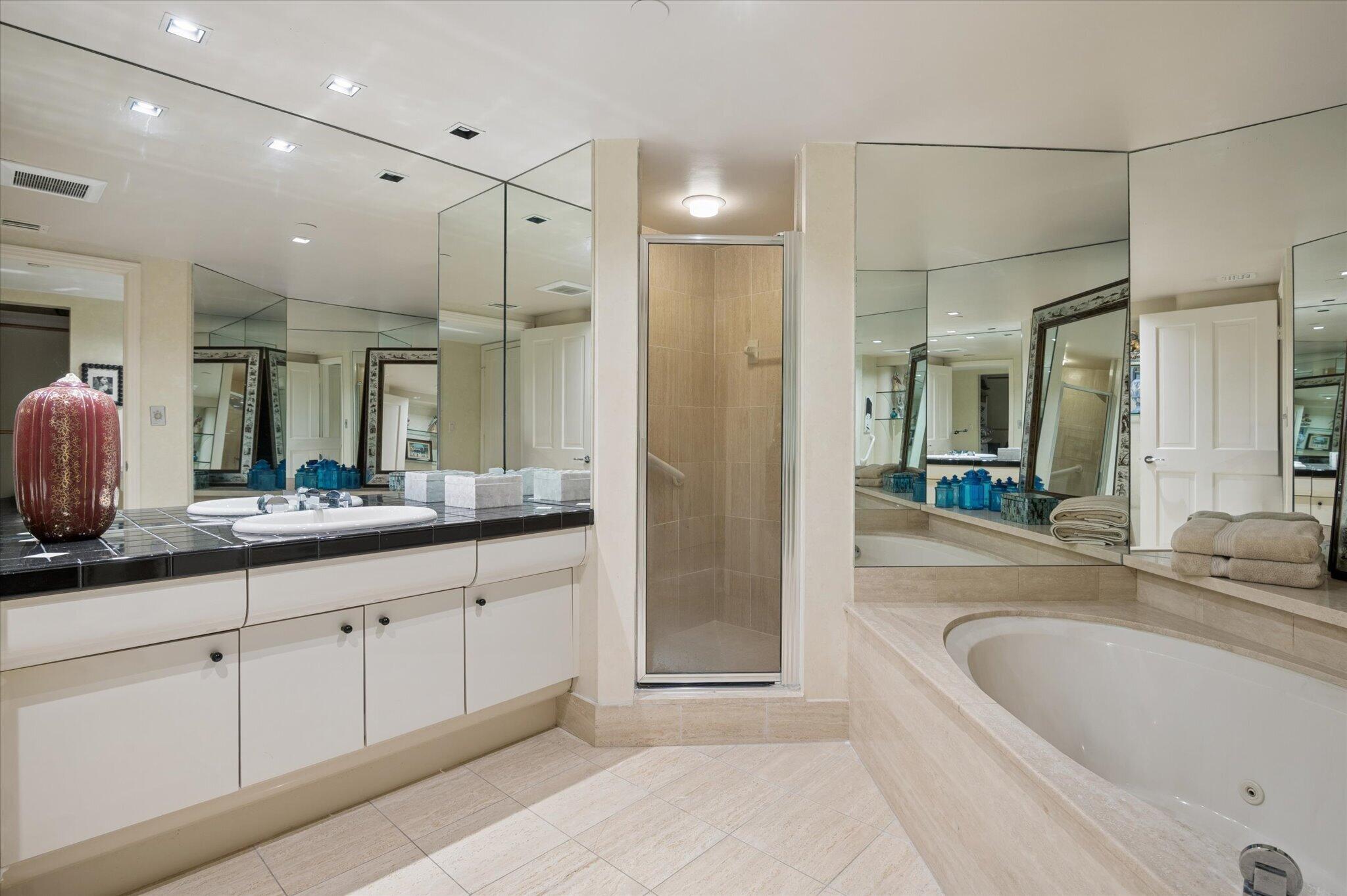 MIZNER COURT CONDO - Residential