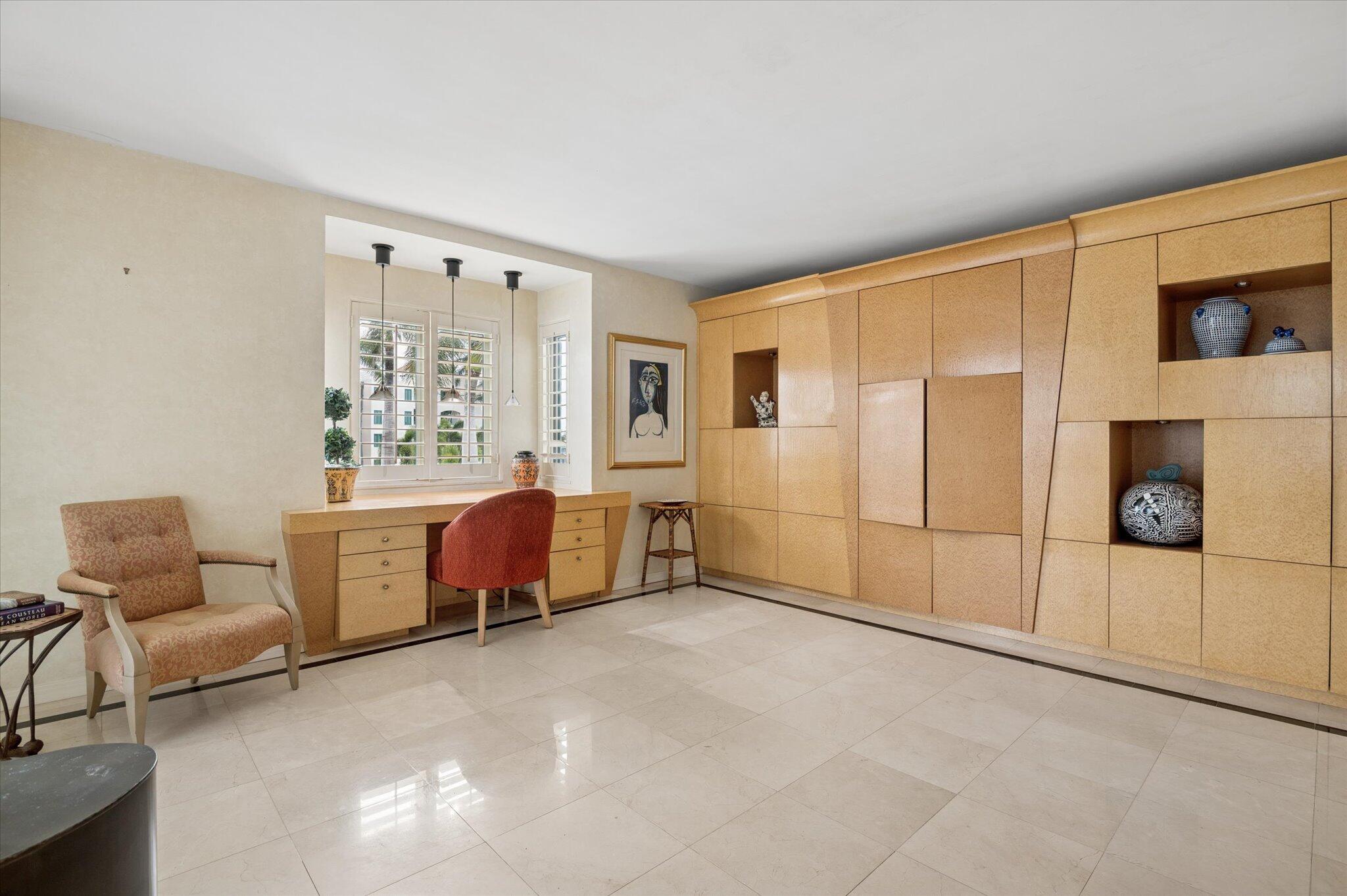 MIZNER COURT CONDO - Residential