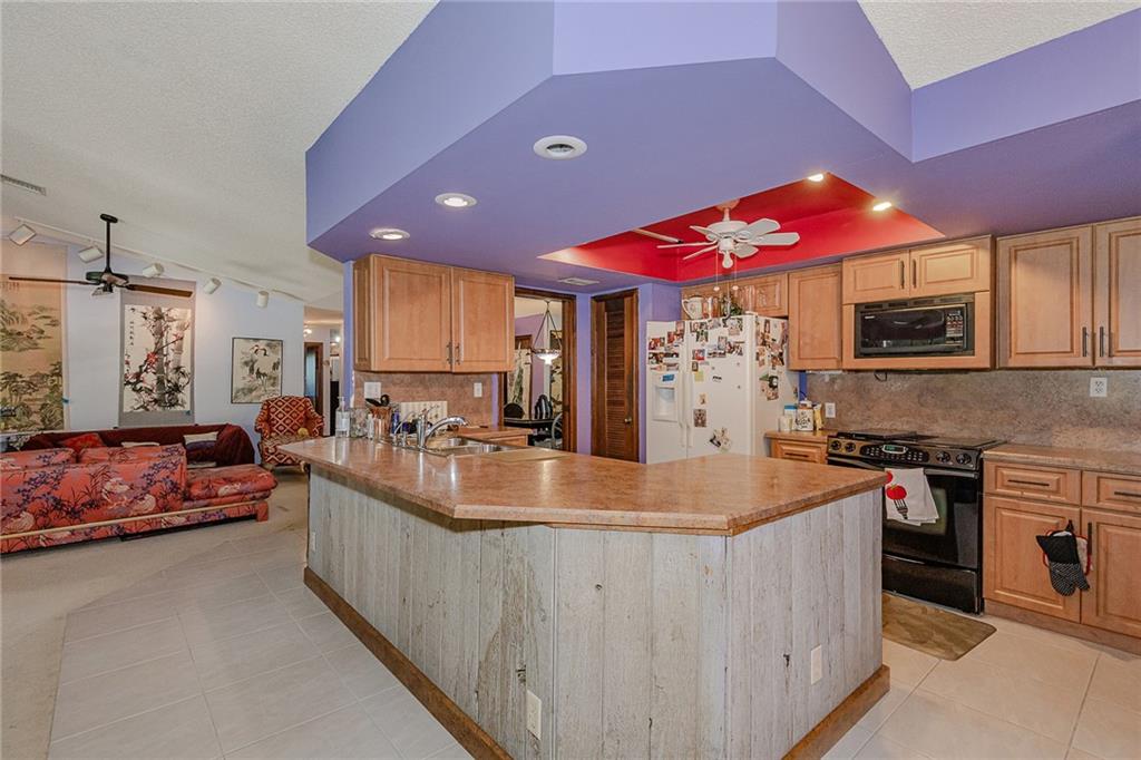 RAMBLEWOOD - Residential