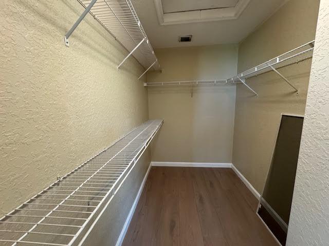 OLYMPIA 1 - Residential Lease