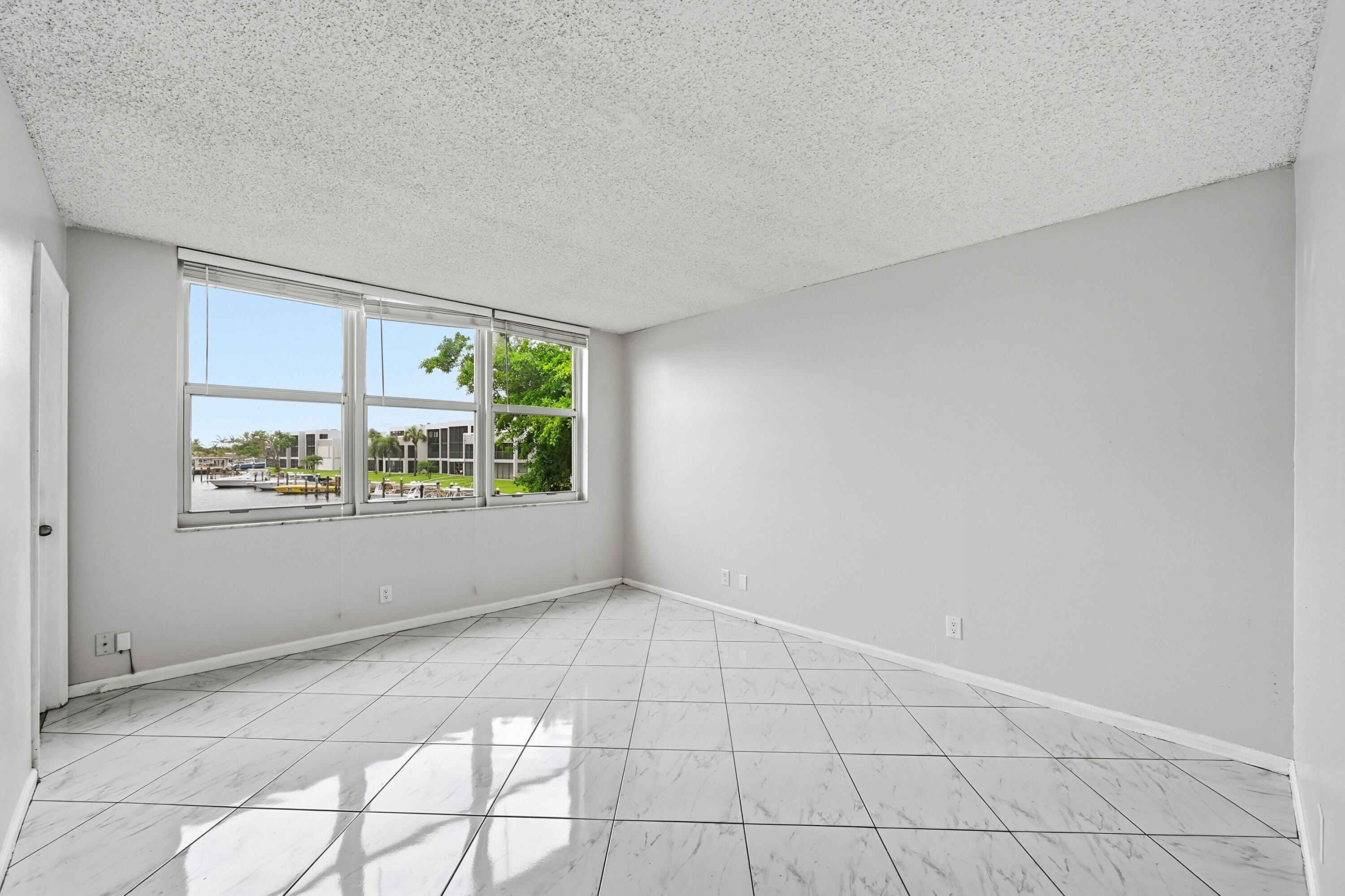 Island Club One Condo - Residential
