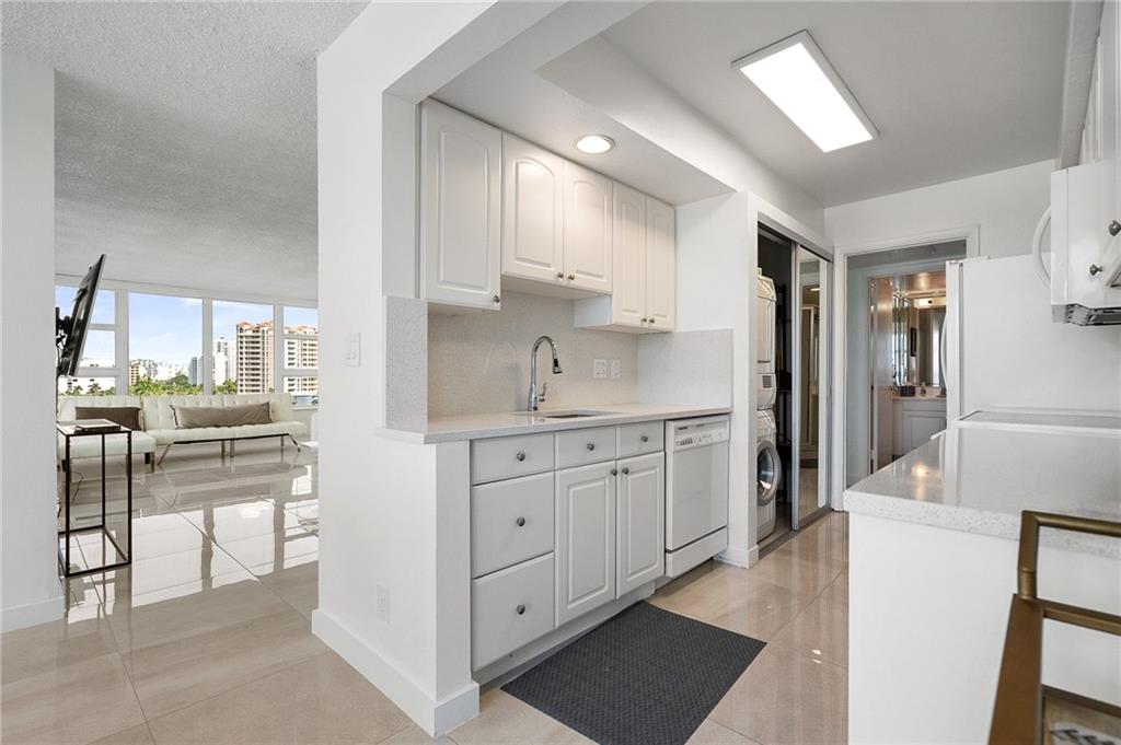 OCEAN COLONY - Residential