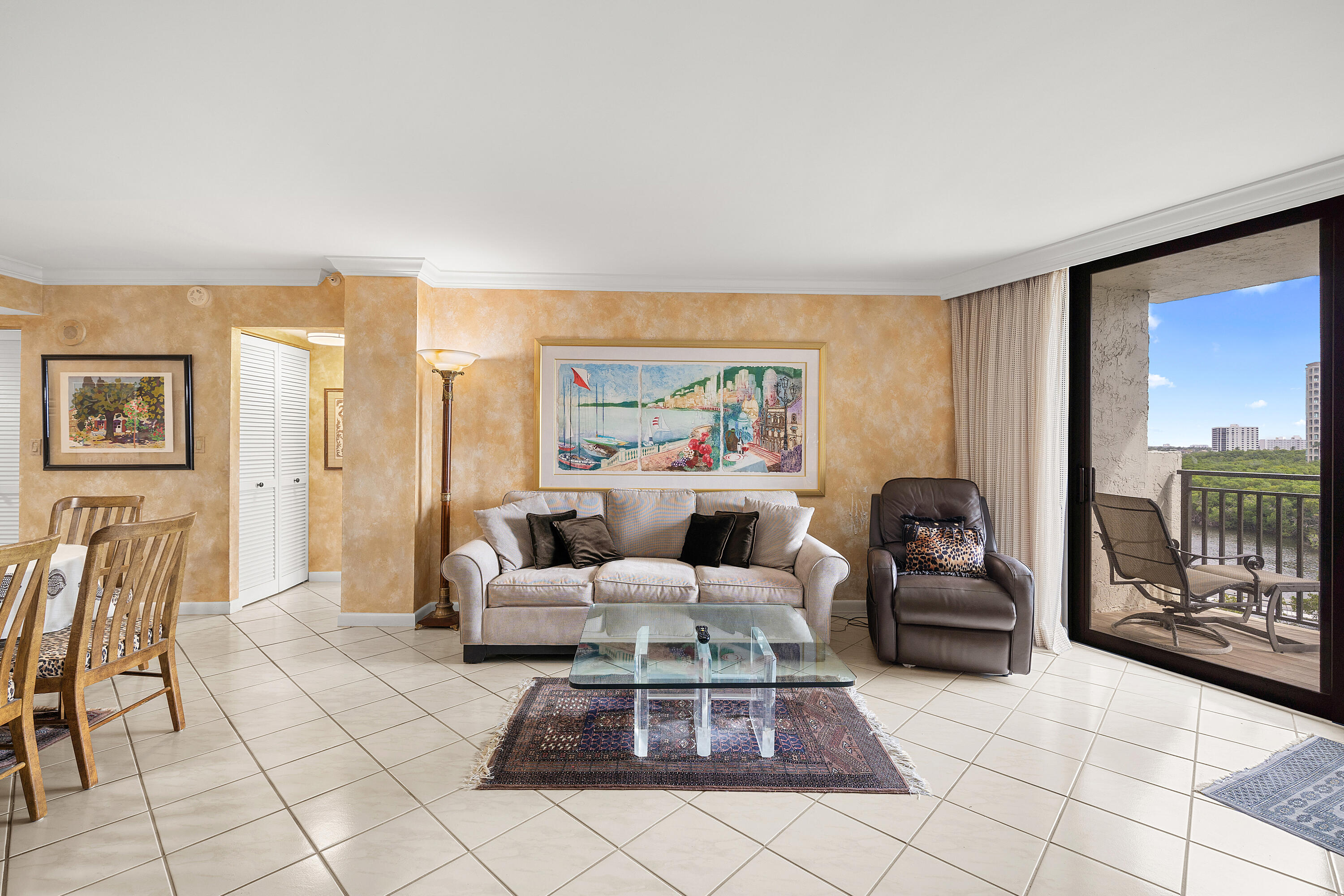 REGENCY HIGHLAND - Residential