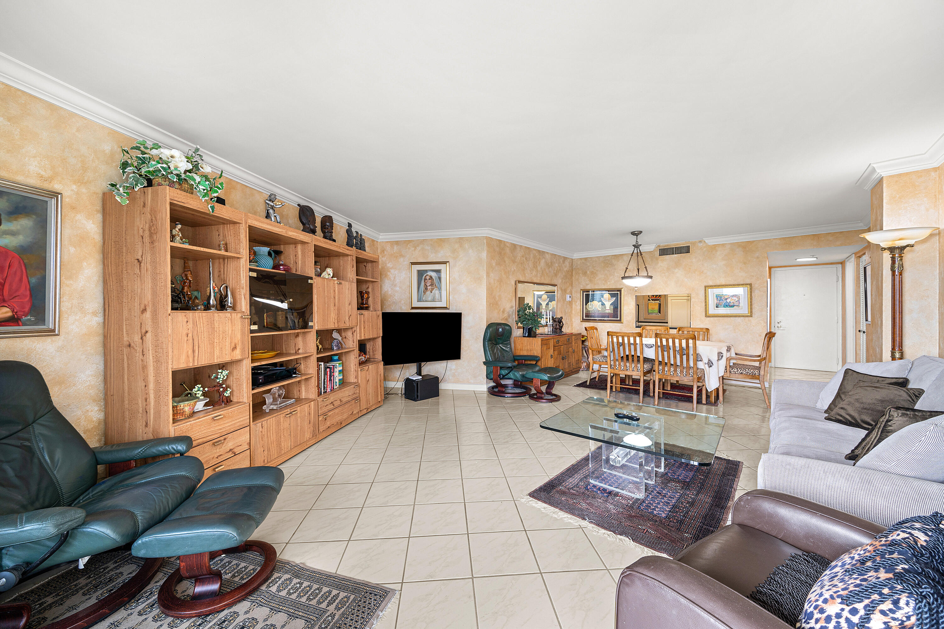 REGENCY HIGHLAND - Residential