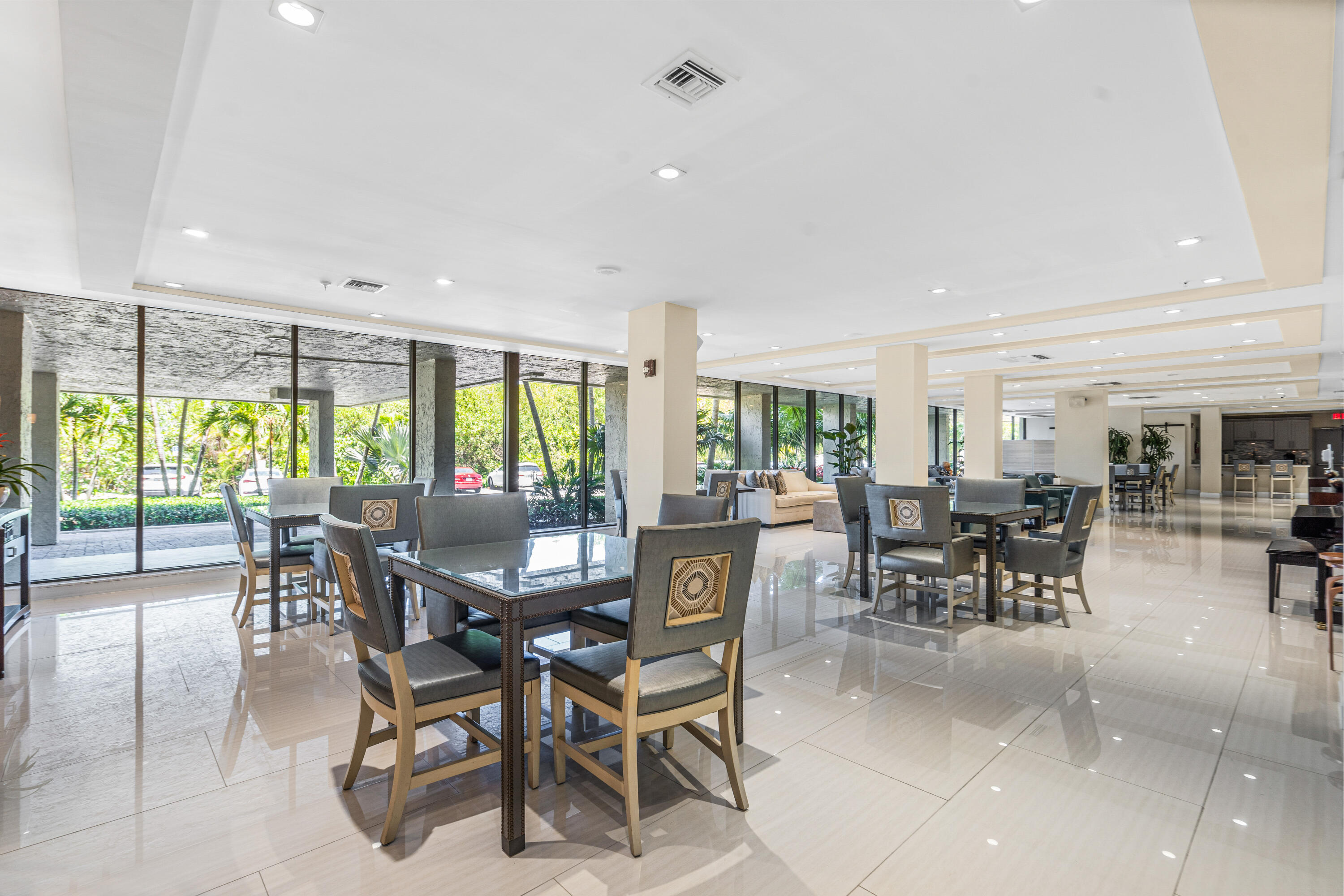 REGENCY HIGHLAND - Residential