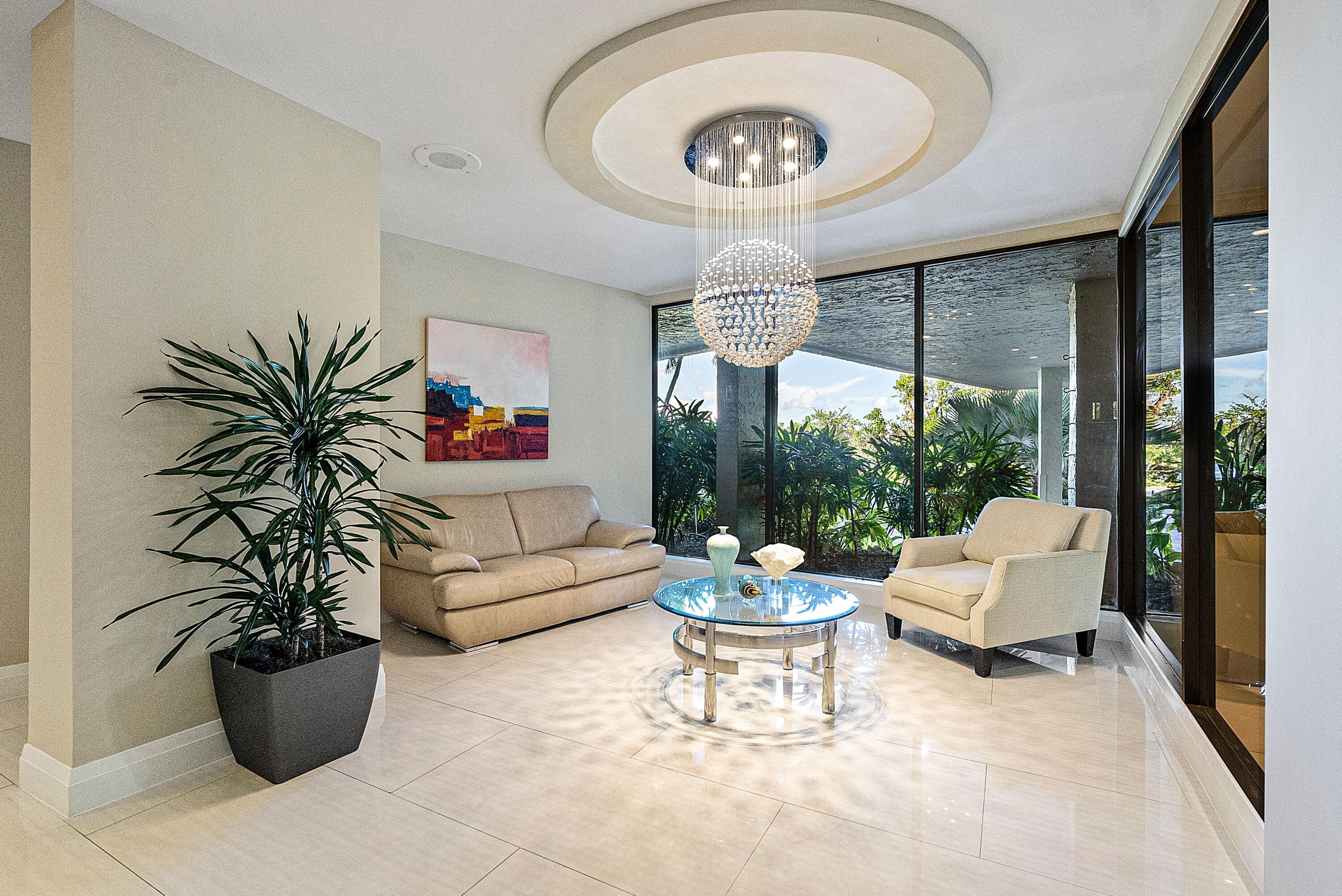 REGENCY HIGHLAND - Residential
