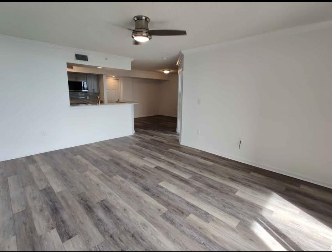 HYPOLUXOS MARINERS CAY CONDO - Residential