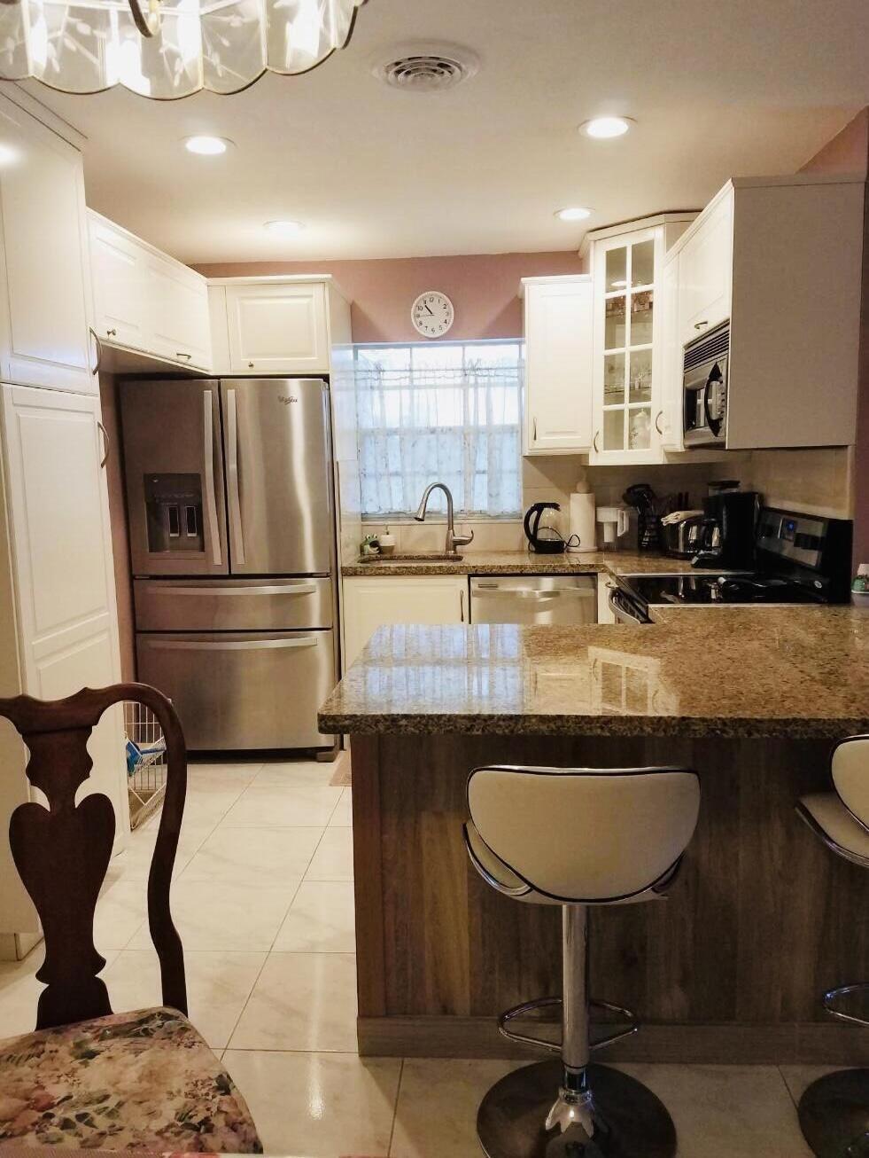 HIGH POINT OF DELRAY WEST CONDO SEC 1&2 - Residential