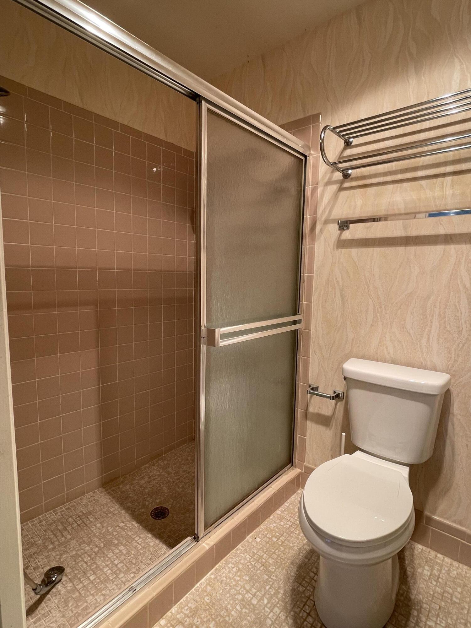 HIGH POINT OF DELRAY WEST CONDO SEC 1&2 - Residential