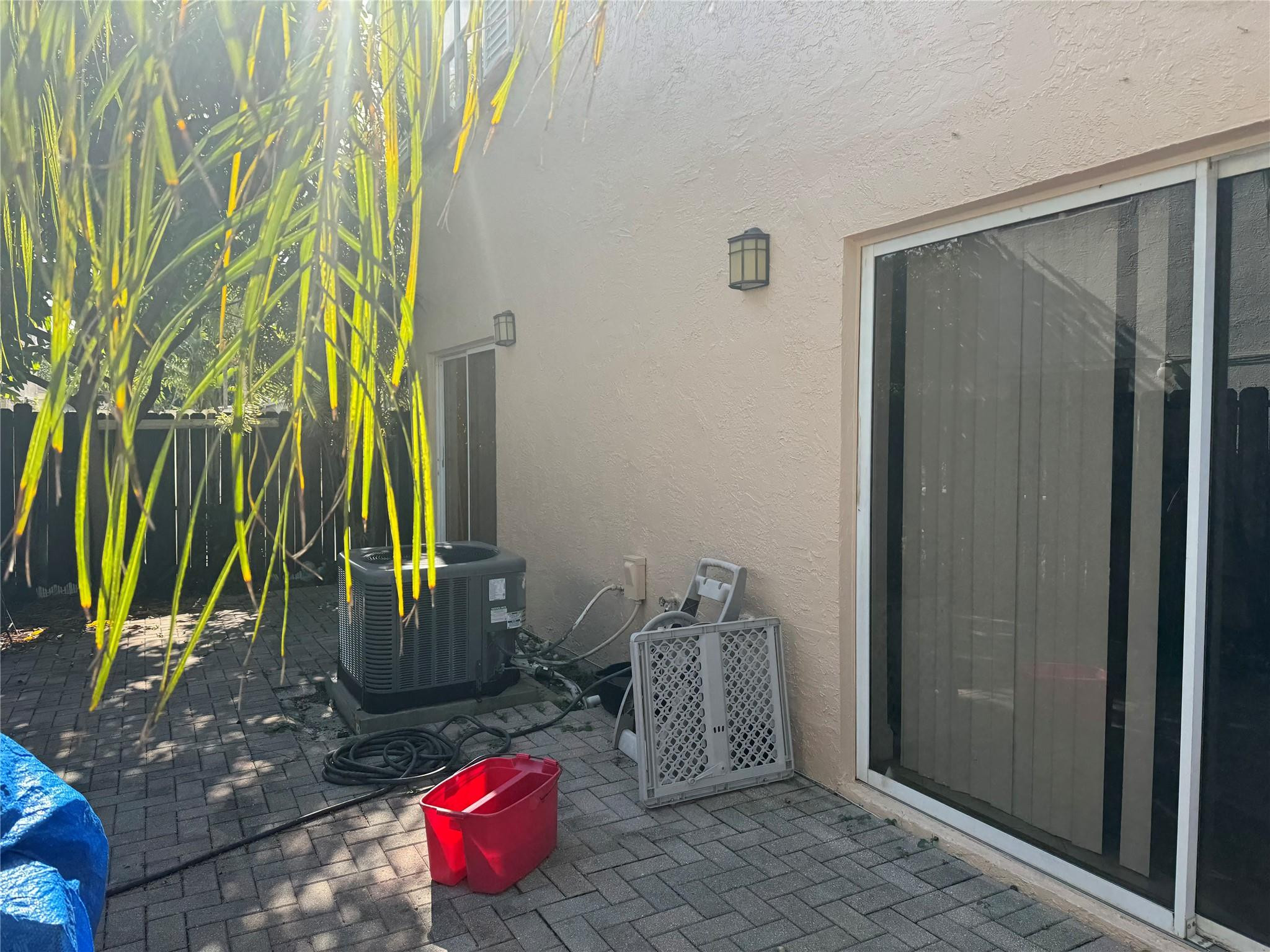 ORANGE TREE VILLAS - Residential Lease