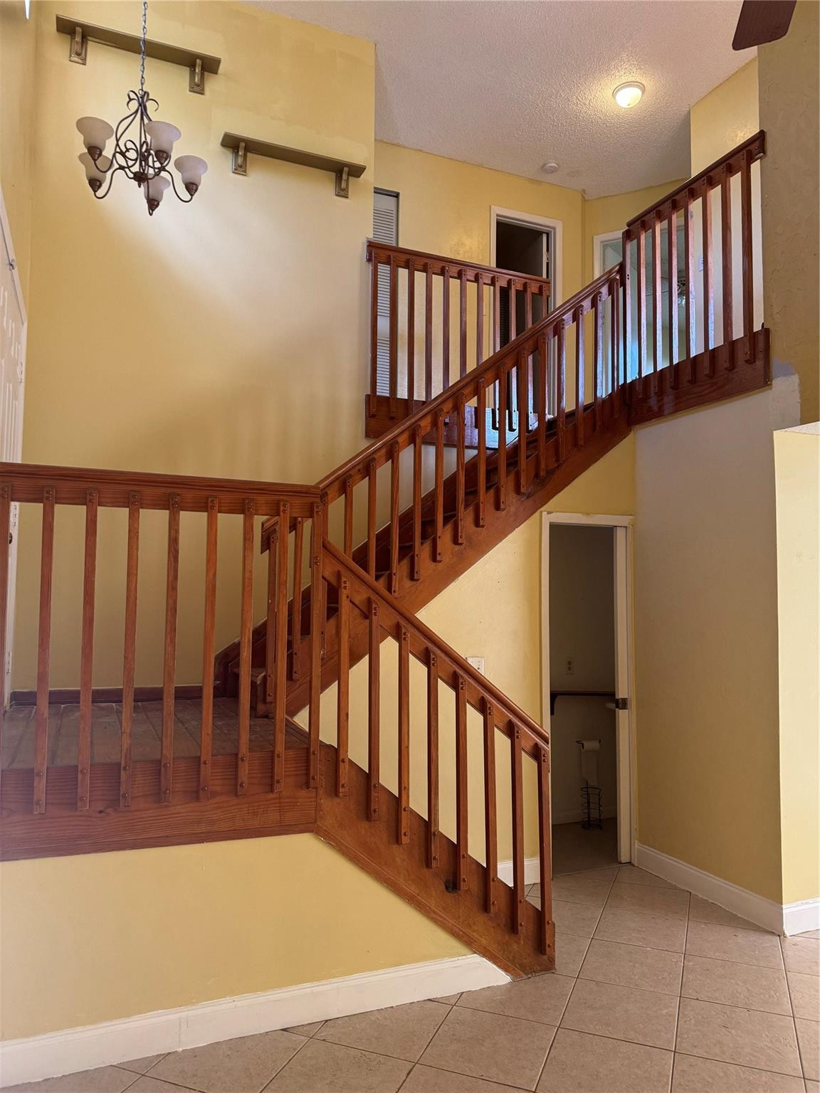 ORANGE TREE VILLAS - Residential Lease