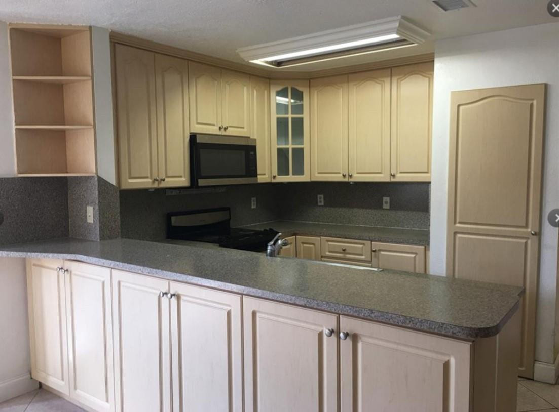ORANGE TREE VILLAS - Residential Lease