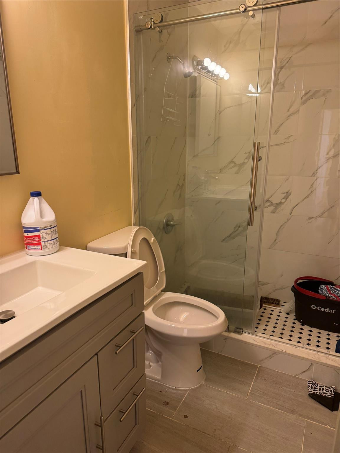 ORANGE TREE VILLAS - Residential Lease