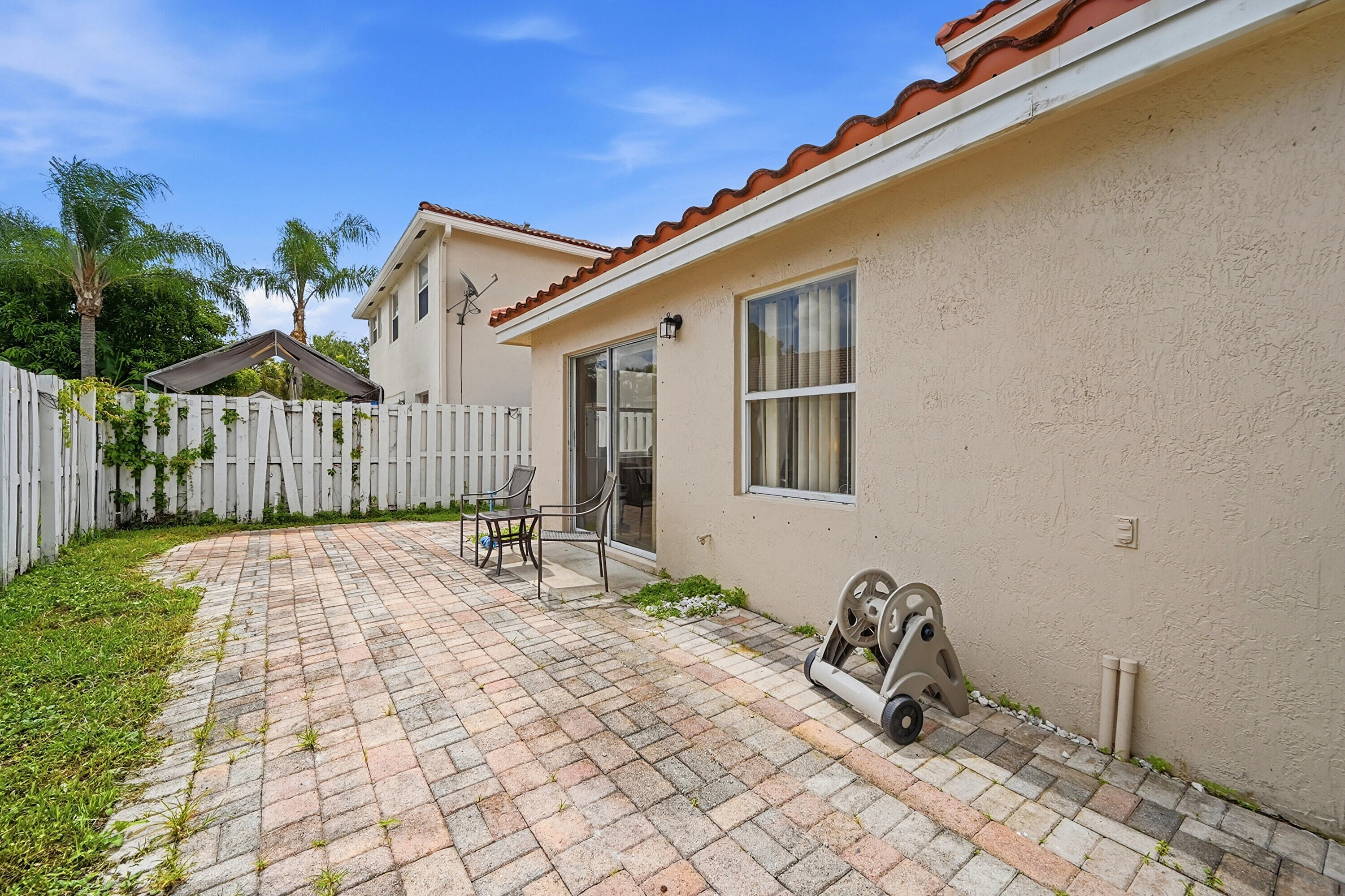 WINSTON PARK SECTION THREE - Residential