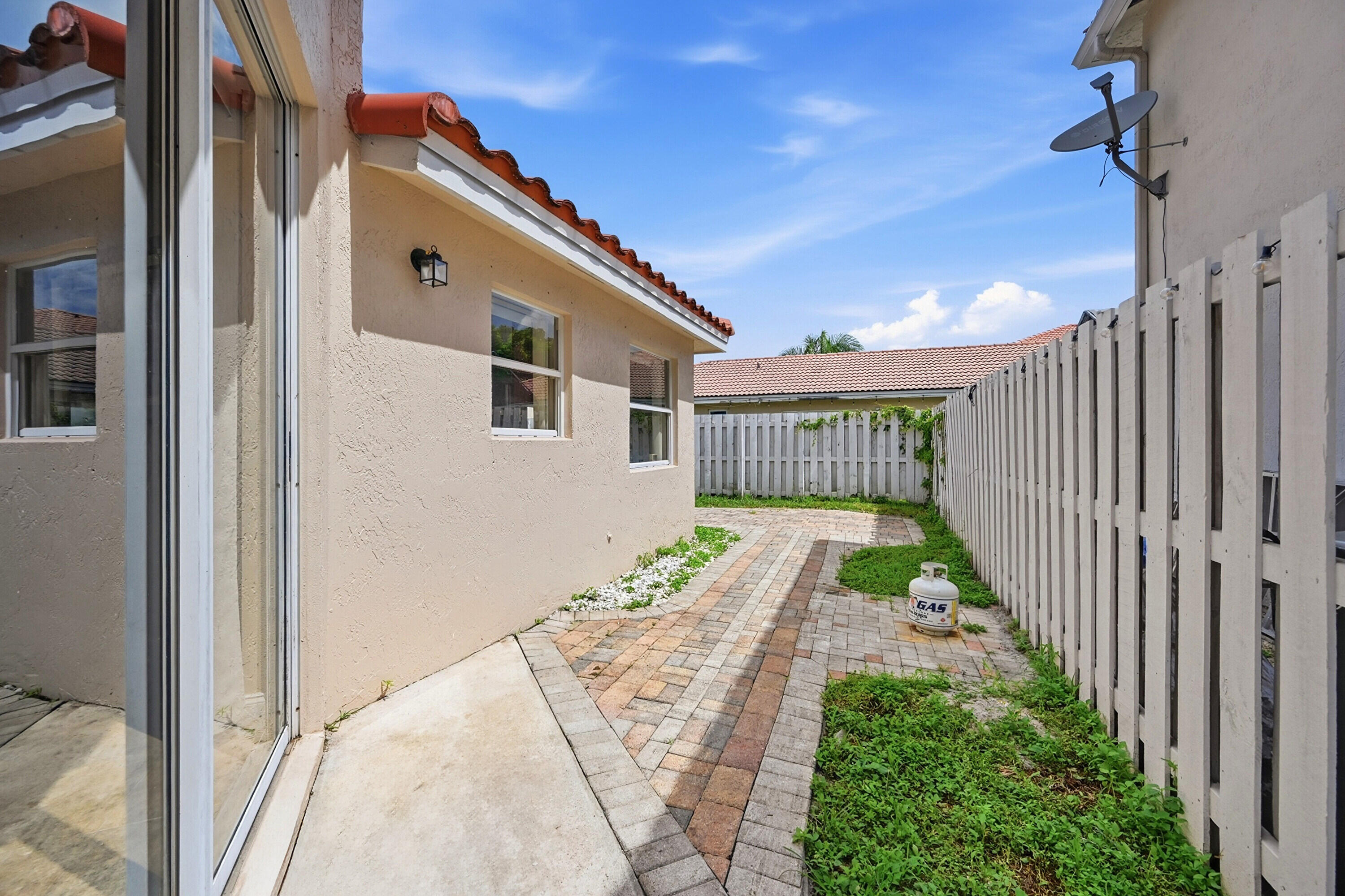 WINSTON PARK SECTION THREE - Residential