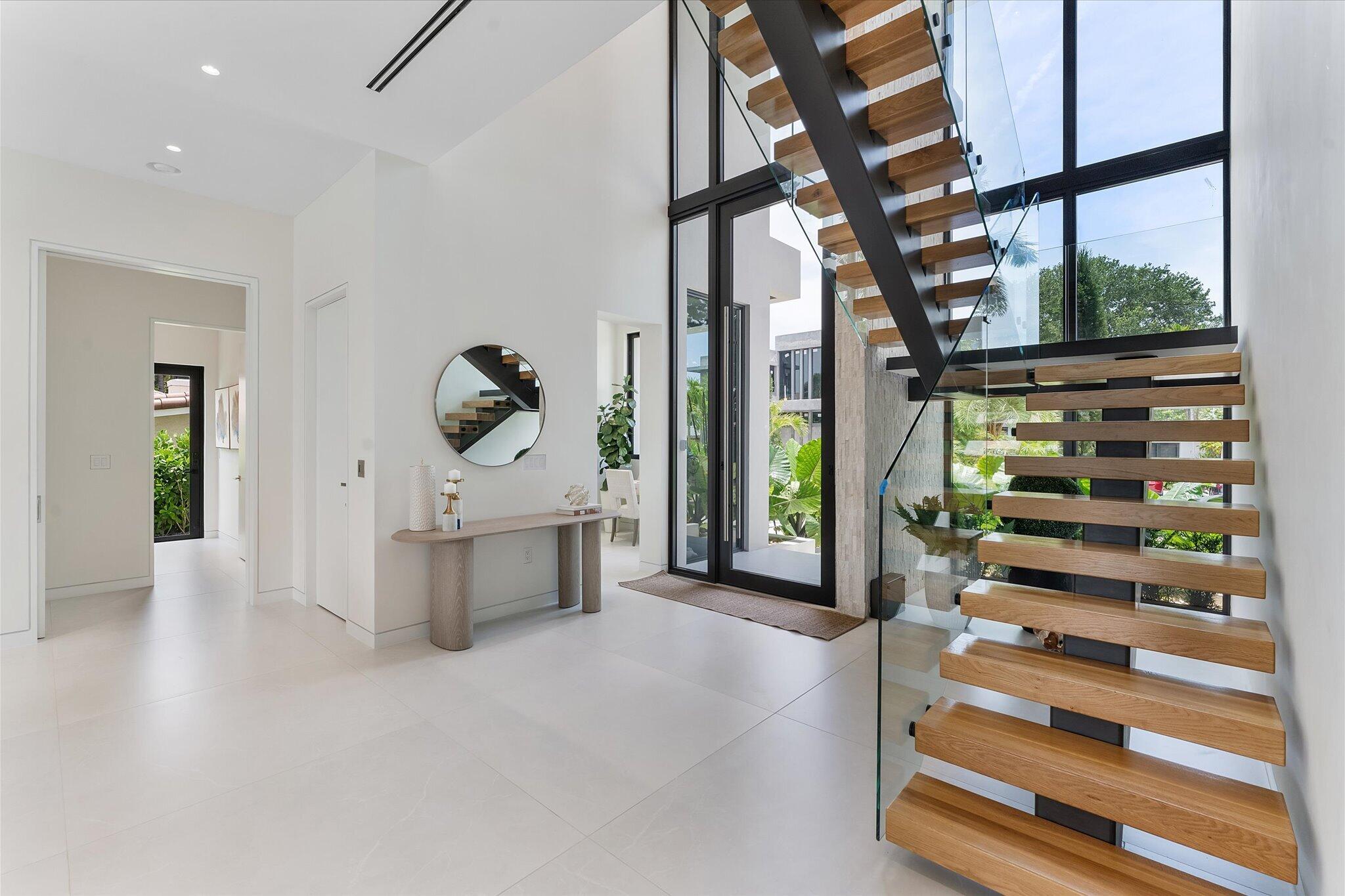 LAUDERDALE HARBORS SECTION - Residential