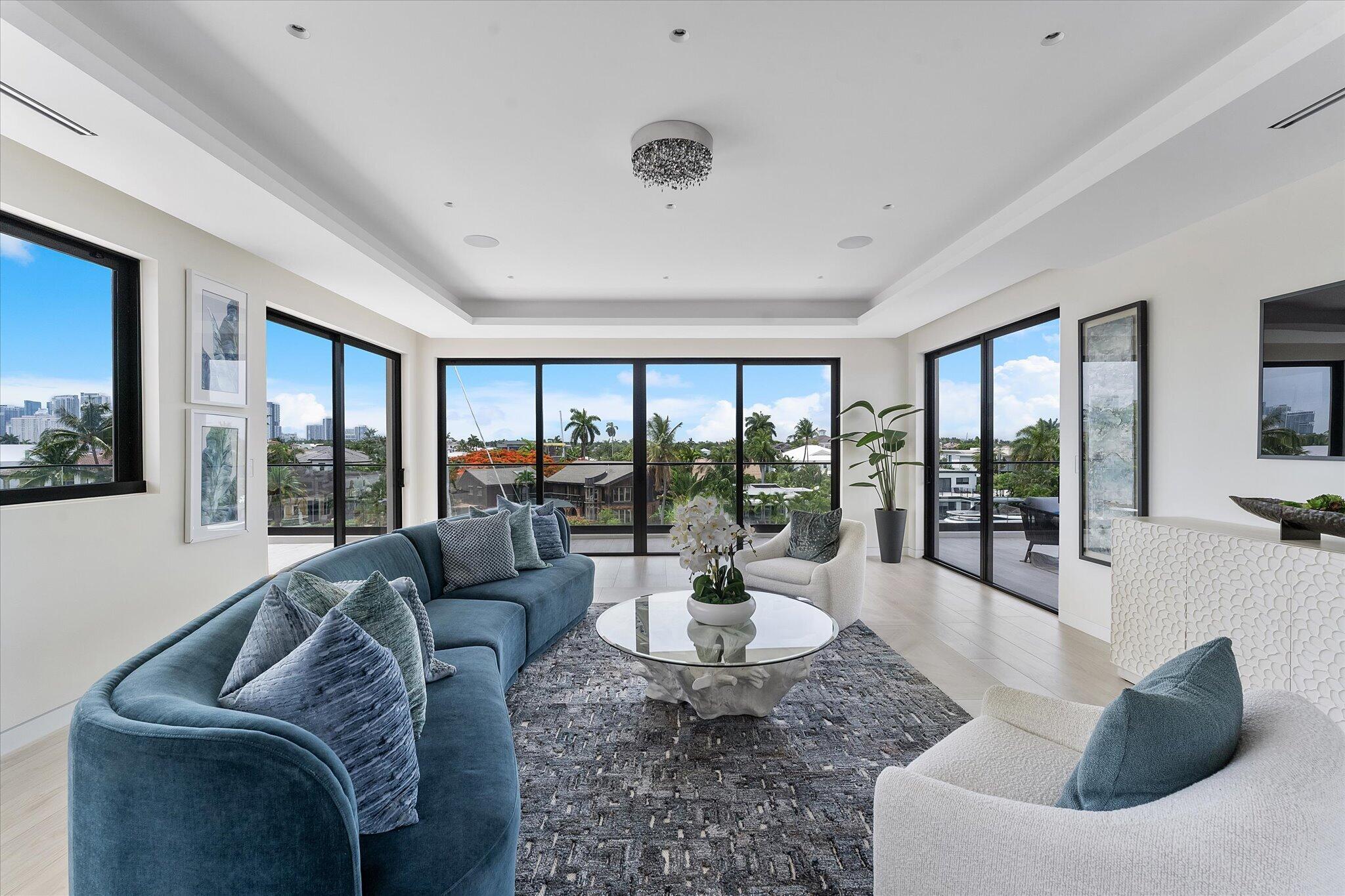 LAUDERDALE HARBORS SECTION - Residential