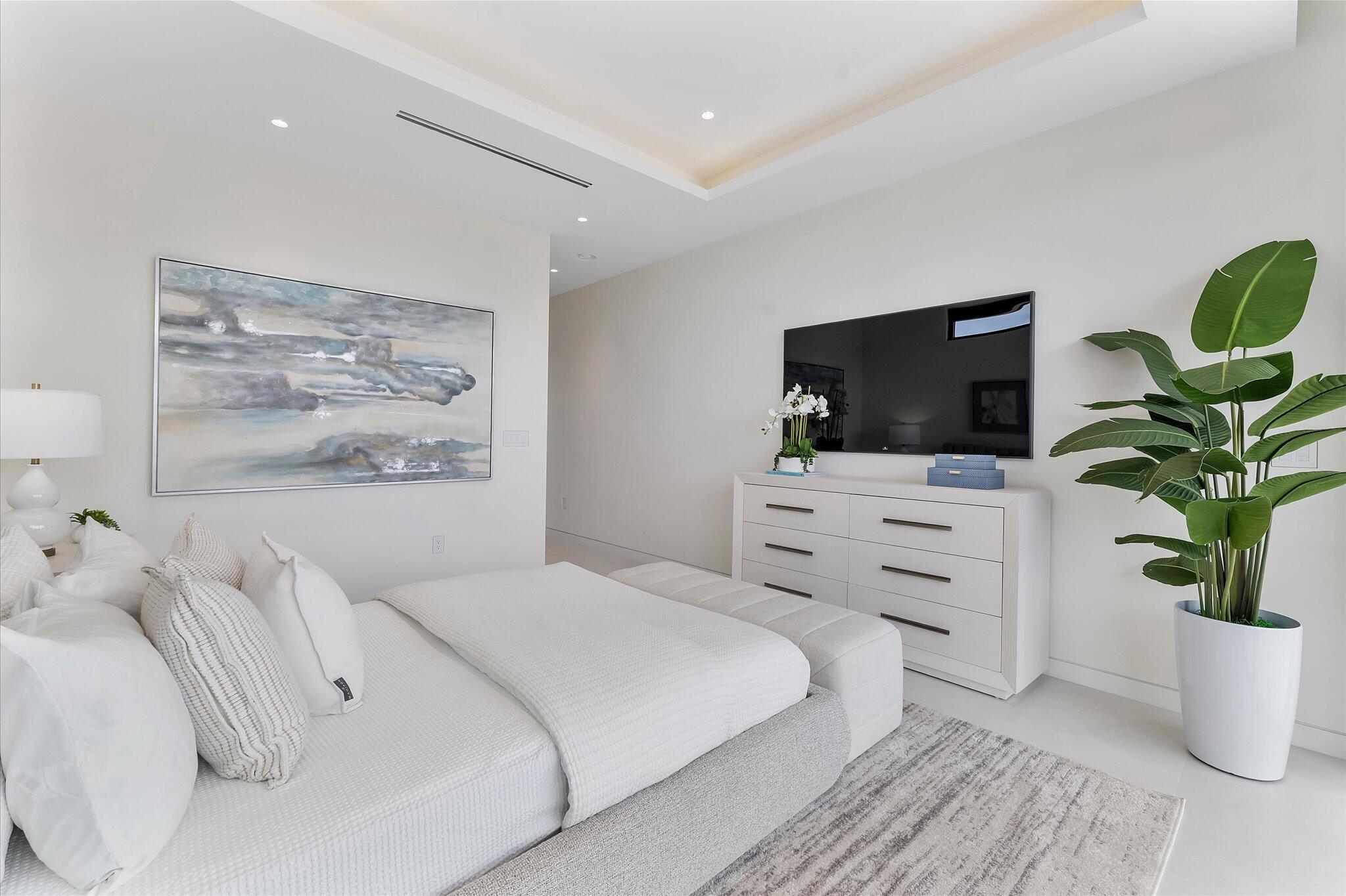 LAUDERDALE HARBORS SECTION - Residential