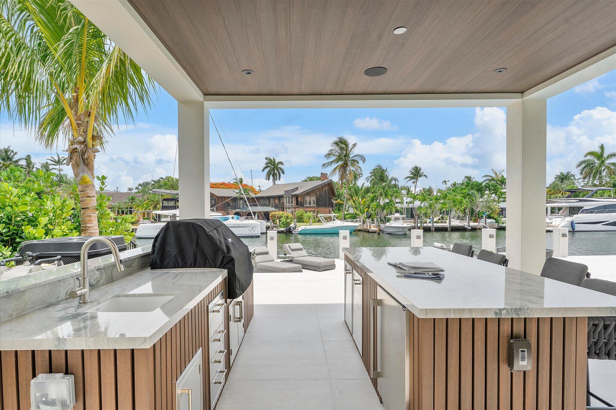 LAUDERDALE HARBORS SECTION - Residential