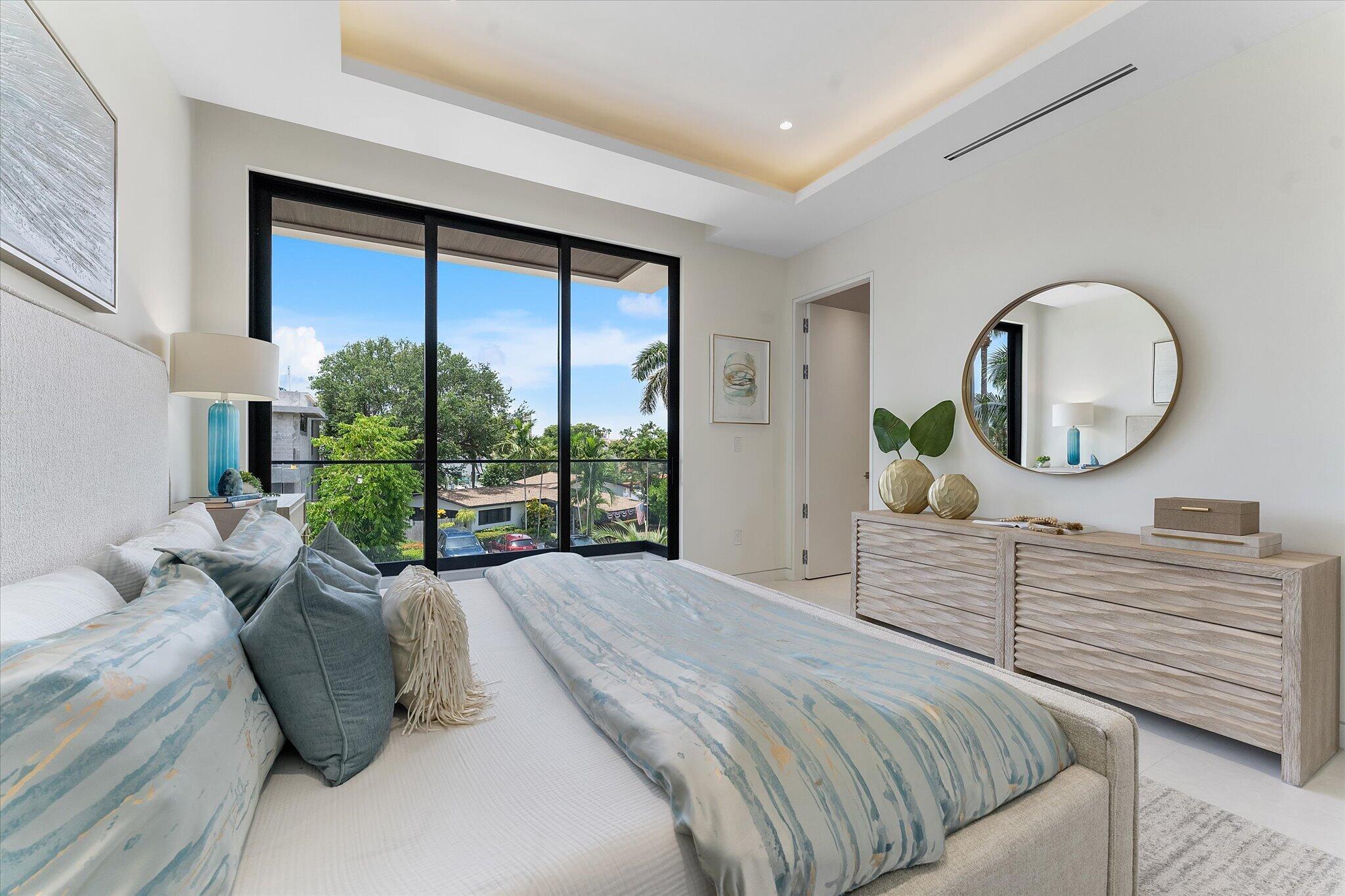 LAUDERDALE HARBORS SECTION - Residential