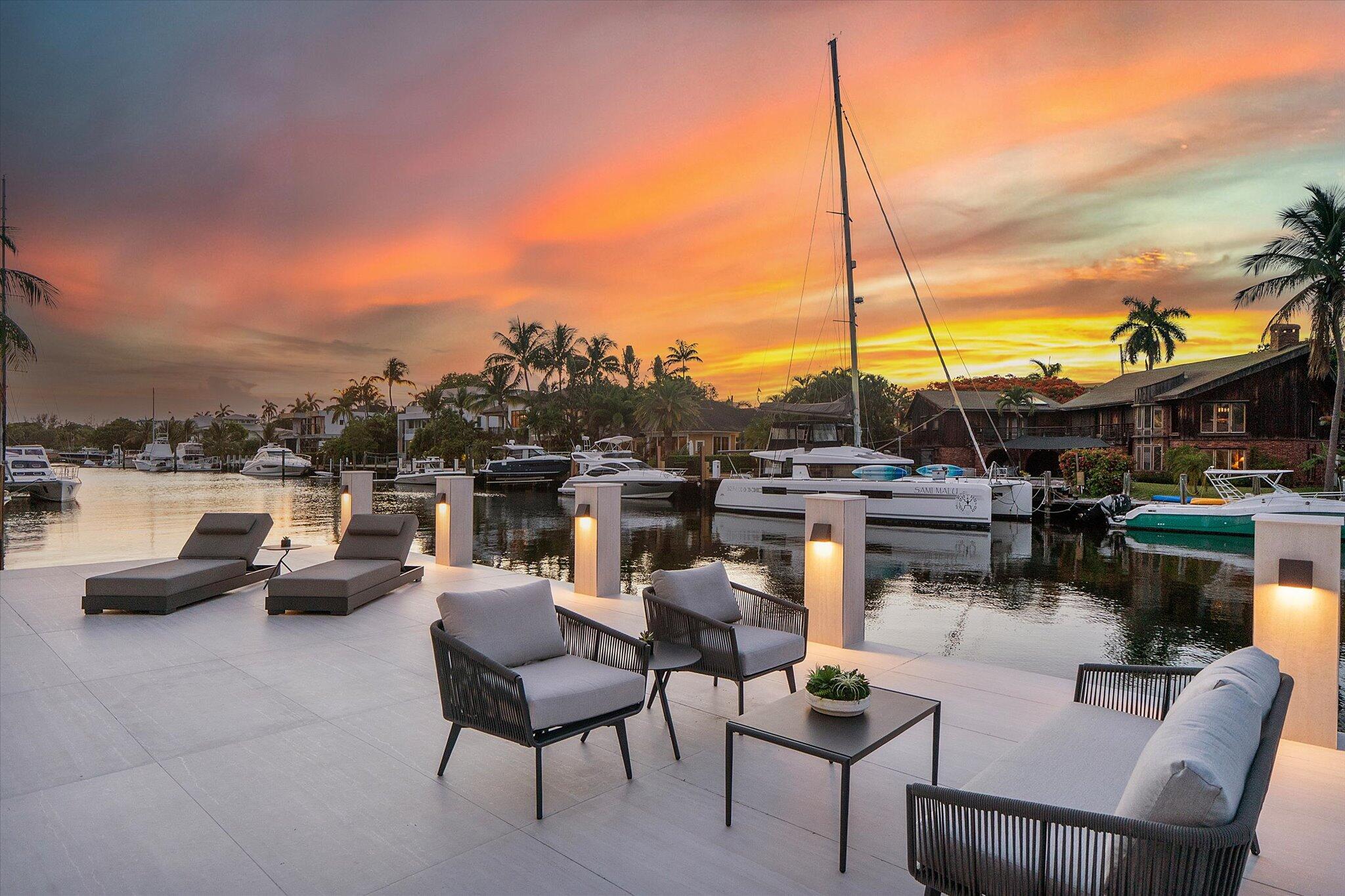 LAUDERDALE HARBORS SECTION - Residential