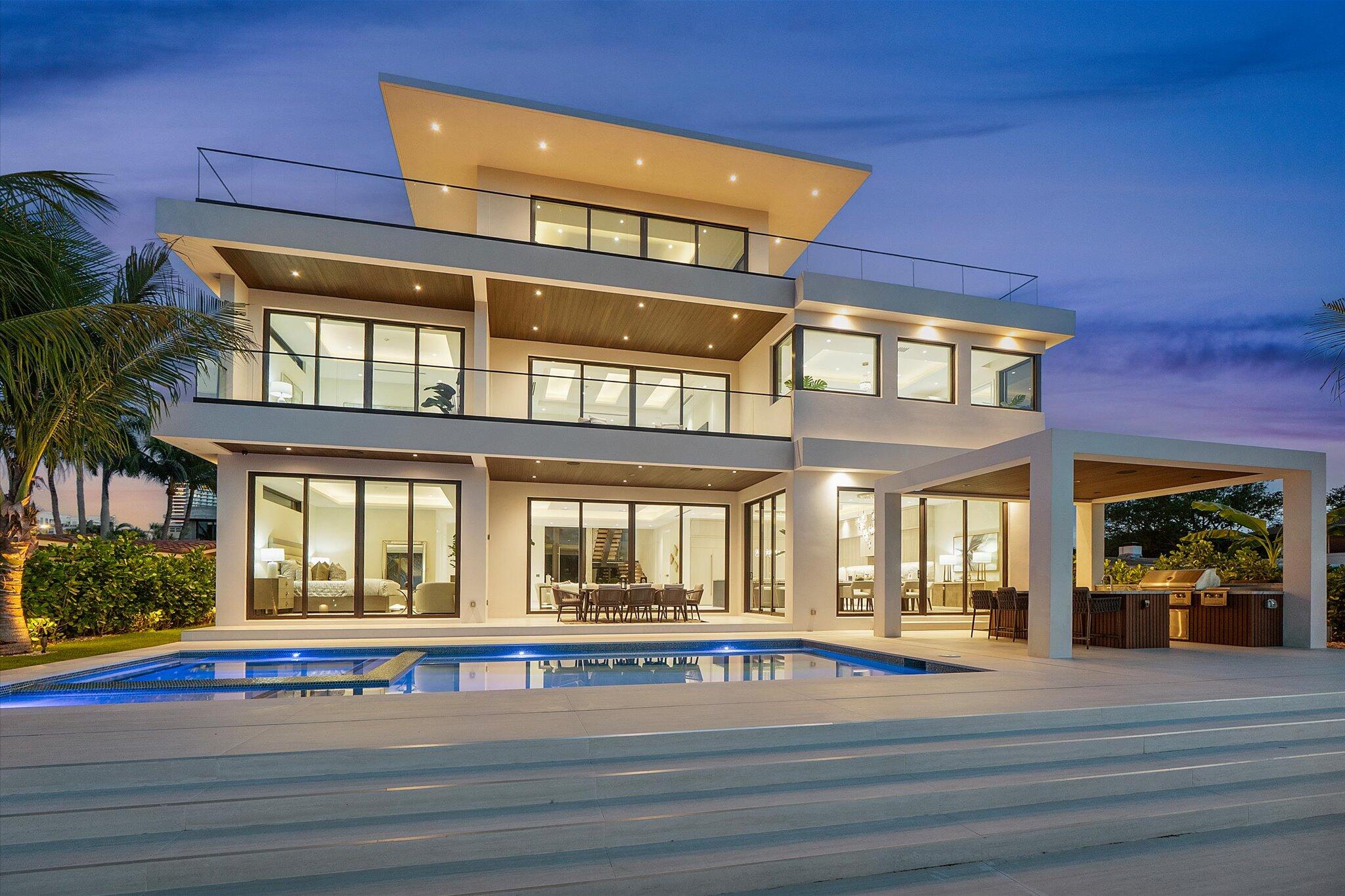 LAUDERDALE HARBORS SECTION - Residential