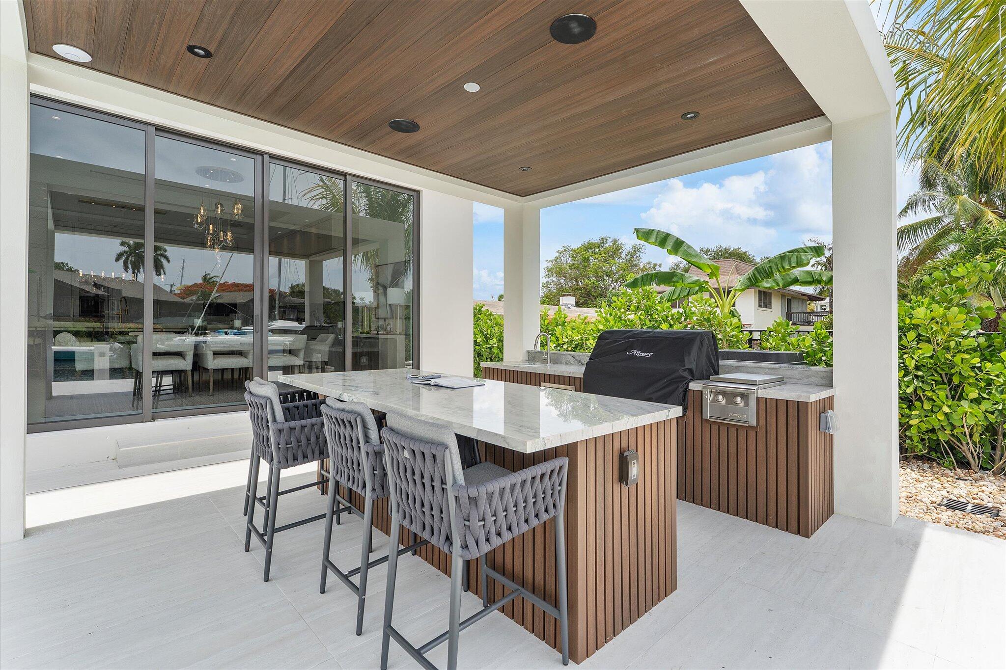 LAUDERDALE HARBORS SECTION - Residential