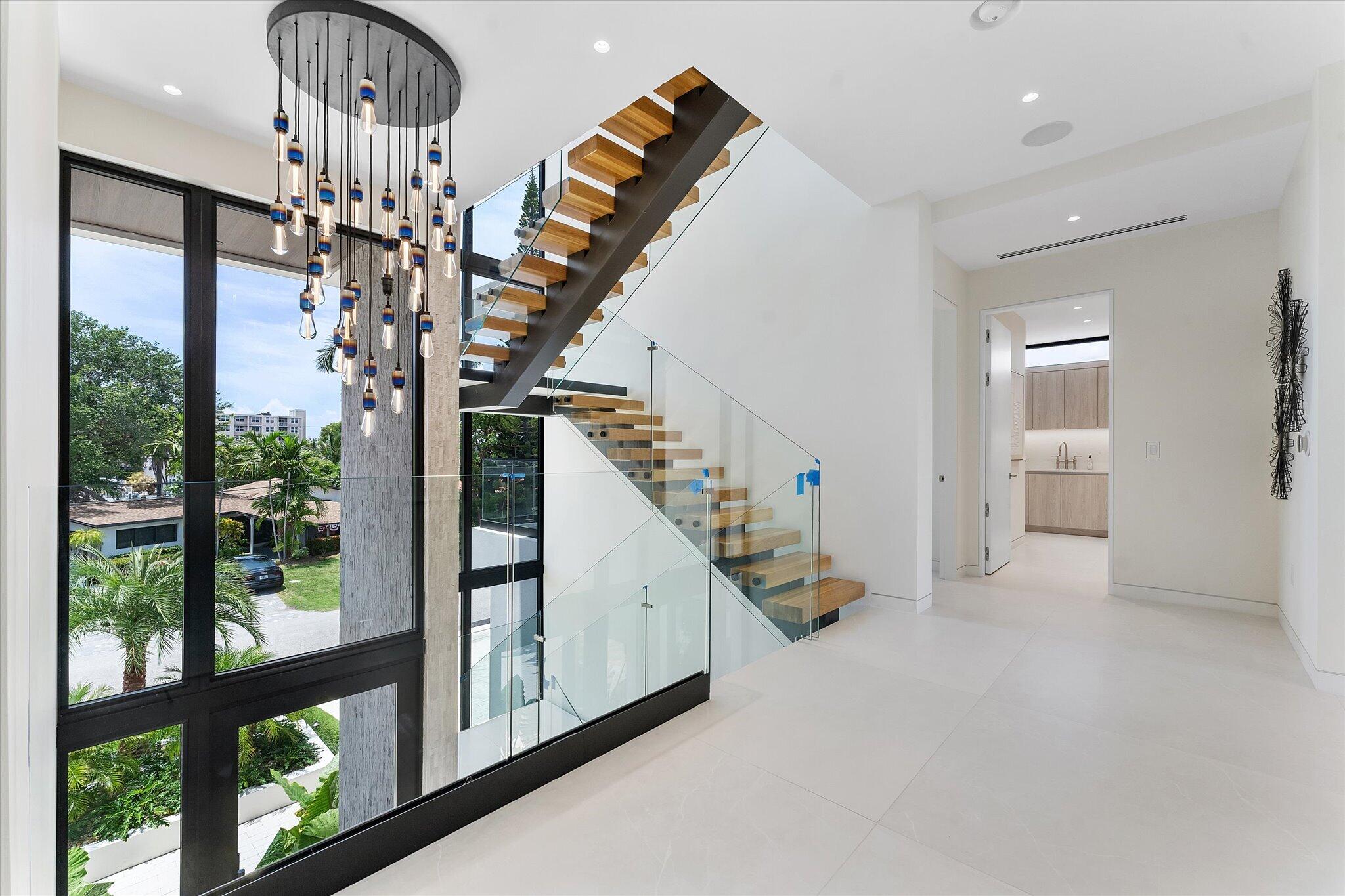 LAUDERDALE HARBORS SECTION - Residential